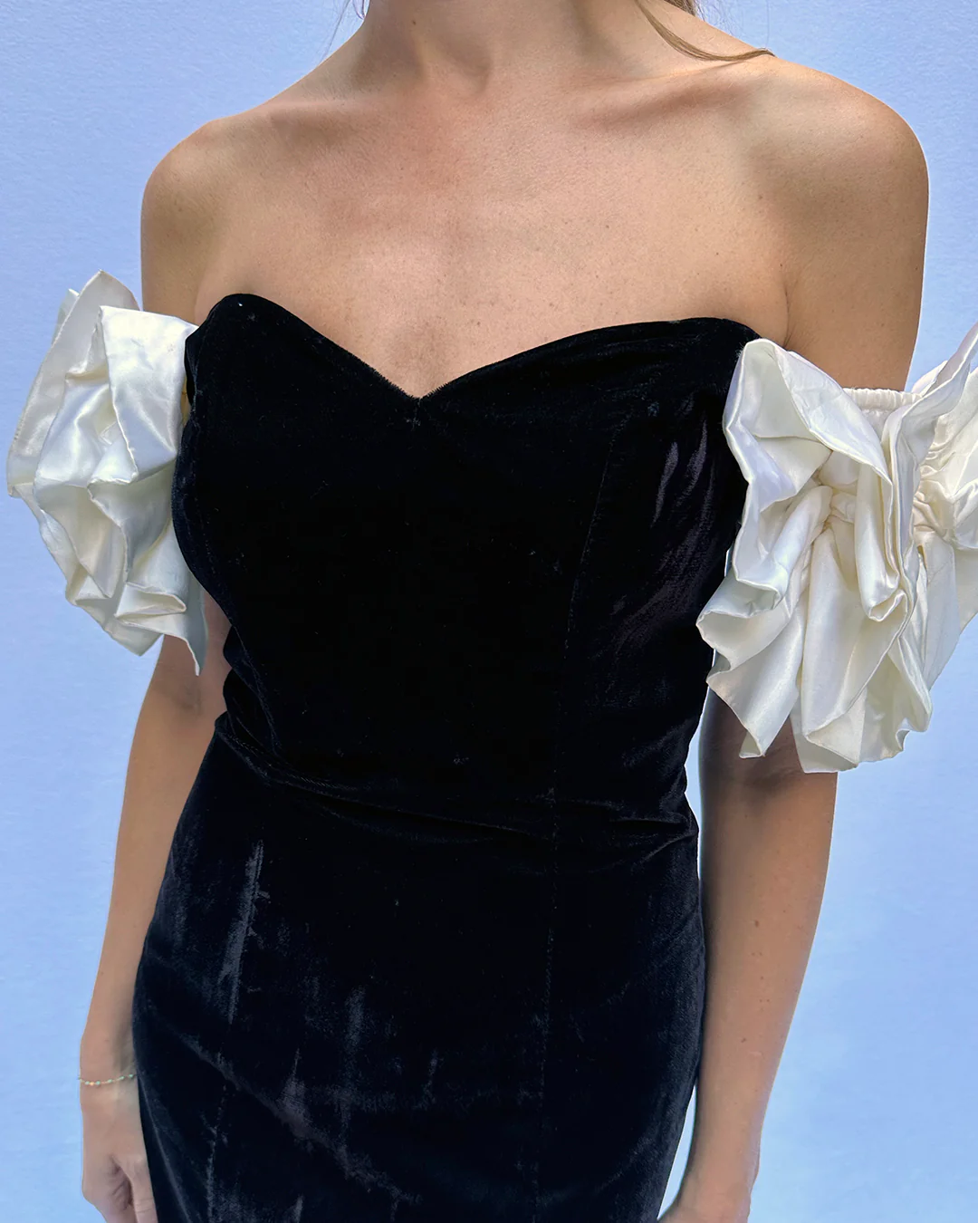 80s Vintage 80s Ruffled Puff Sleeve Velvet Gown | S - Image 4