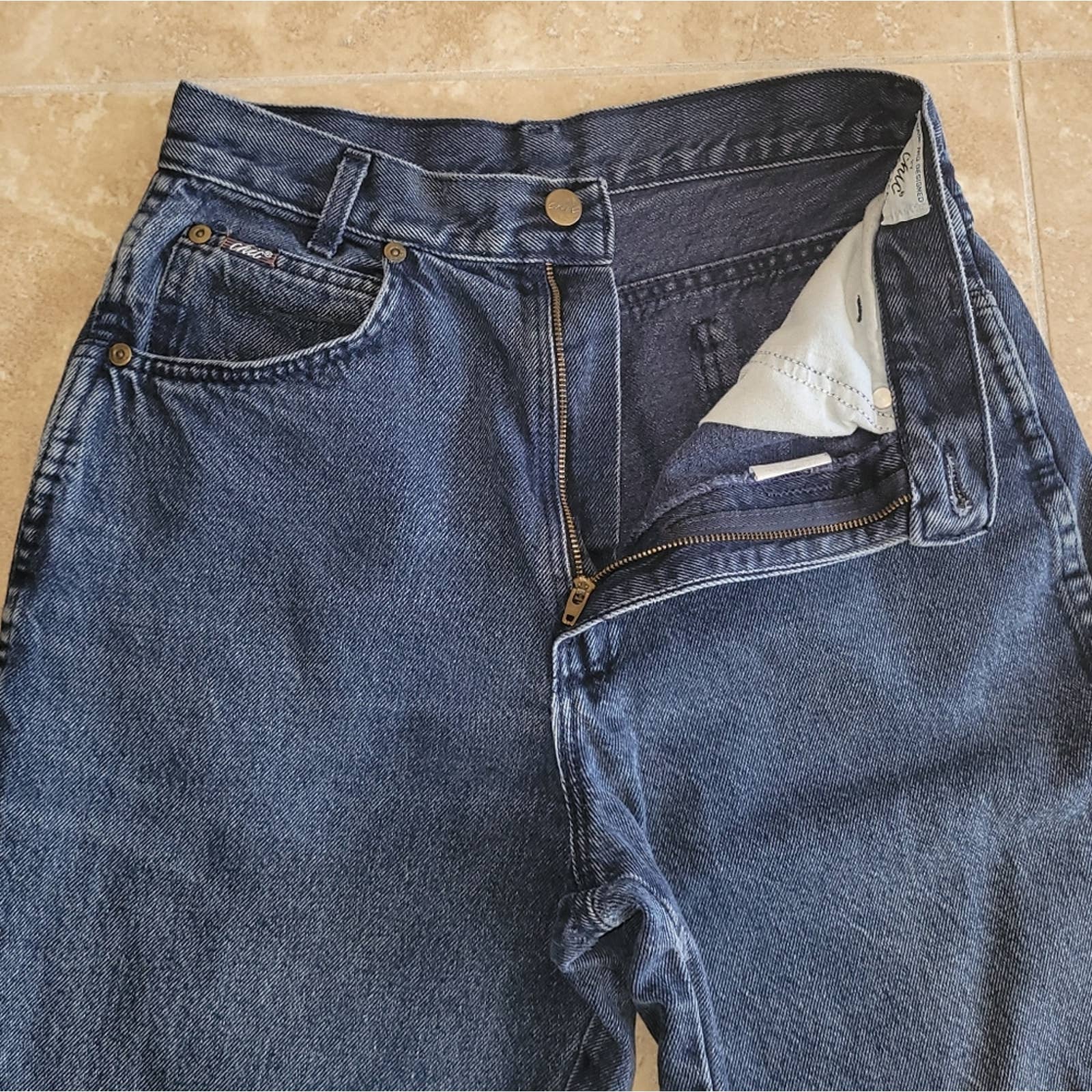 80s Vintage Dark Wash High Waist Mom Jeans - Sz. Xs by Chic - Image 4