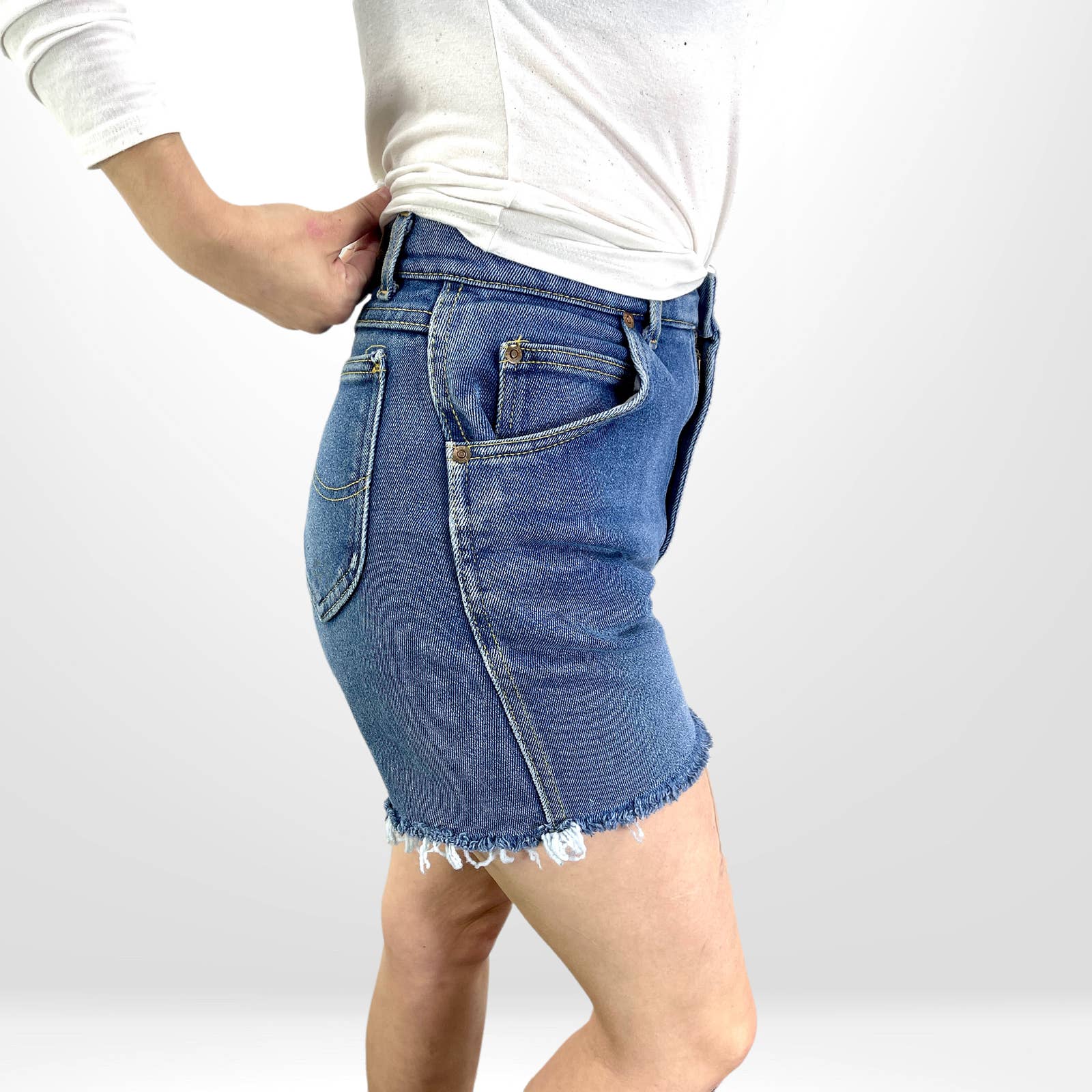 80s Vintage Denim High Waisted Cutoff Blue Jean Shorts by Lee - Image 4