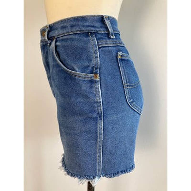 80s Vintage Denim High Waisted Cutoff Blue Jean Shorts by Lee - Image 7