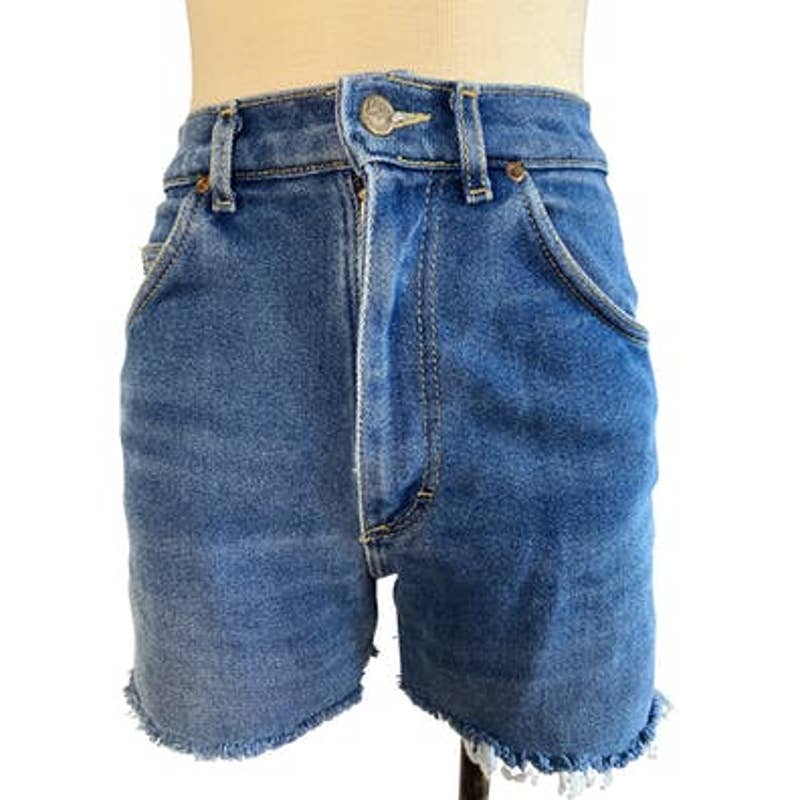 80s Vintage Denim High Waisted Cutoff Blue Jean Shorts by Lee - Image 9