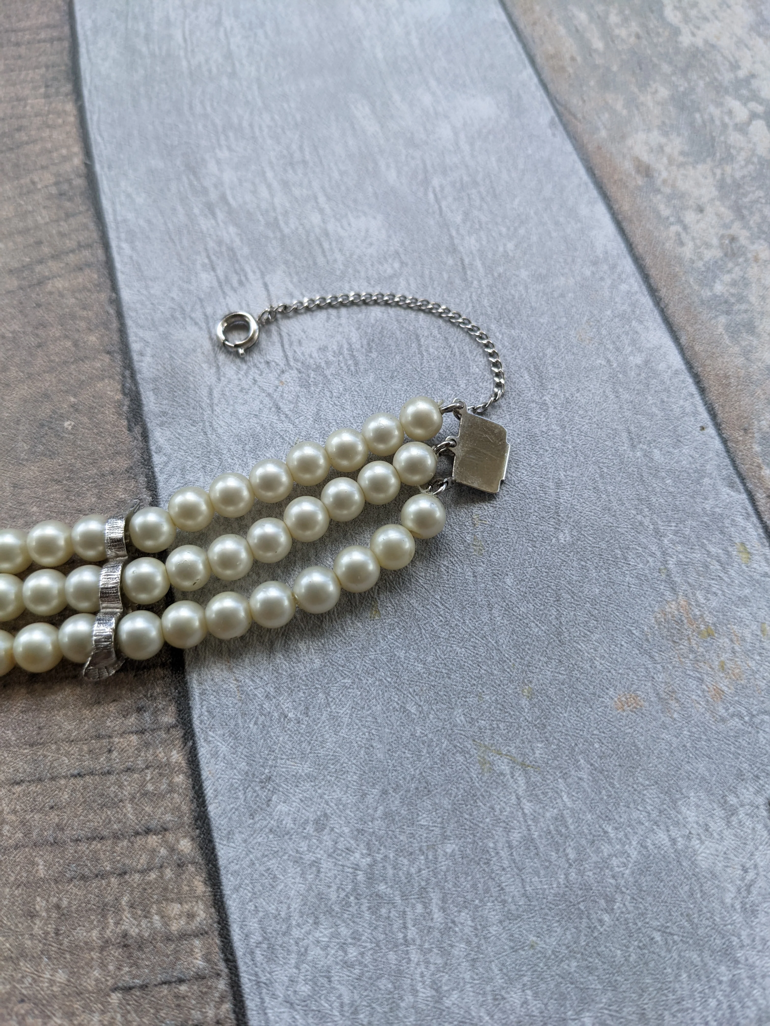 80s Vintage Faux Pearl Rhinestone 3 Strand Bracelet - Image 3