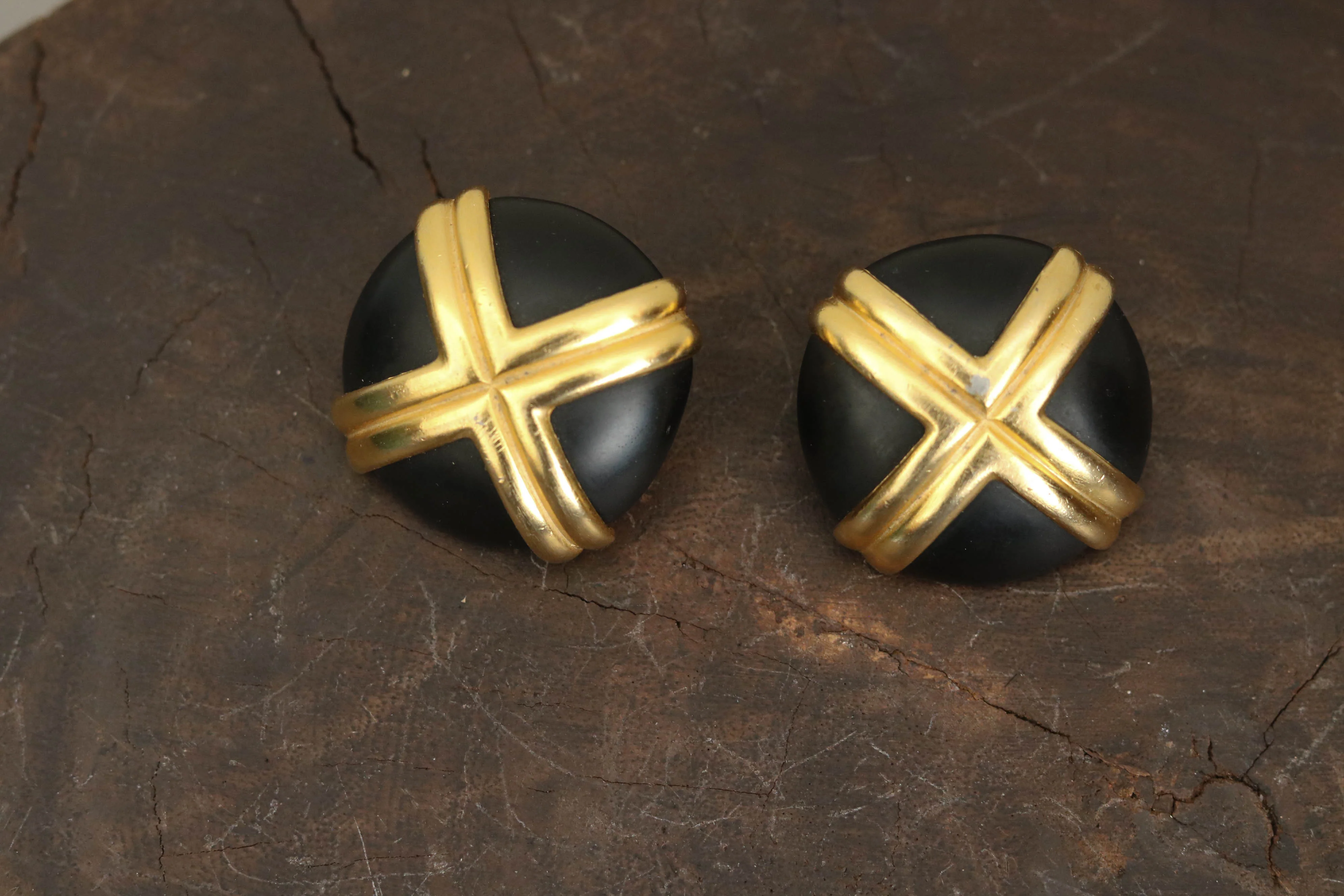 80s Vintage Gold and Black Earrings - Image 2