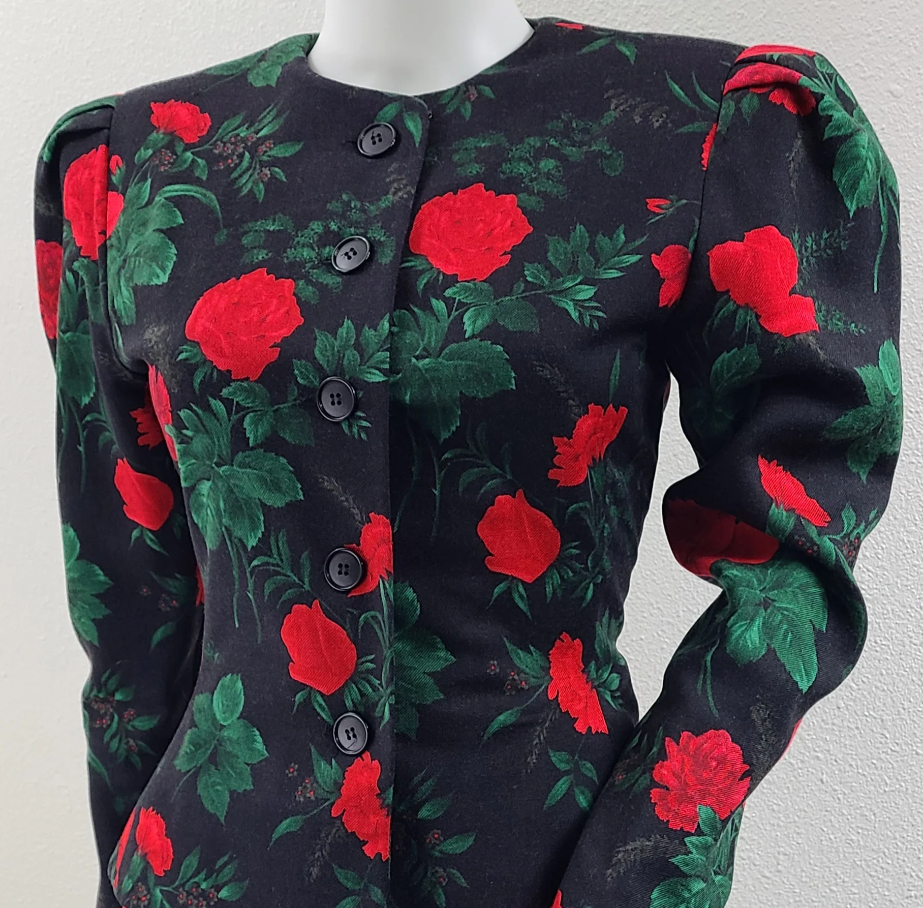 80s Vintage Silk Wool Rose Print Skirt Suit Set By Albert Nipon - Image 9