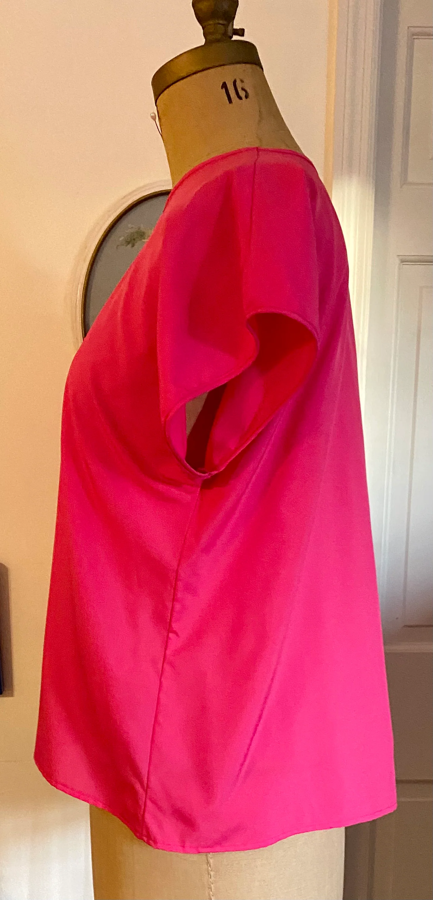 80s Vtg Retro Hot Pink Oversized Top Blouse By Orare - Image 4