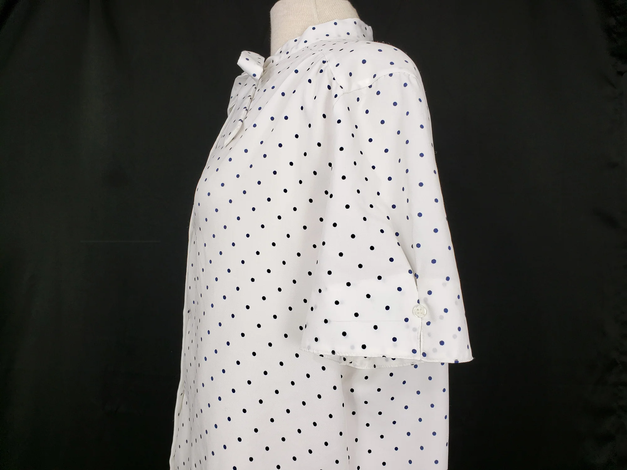80s White Blue Polka Dots Tie Neck Blouse By Ship 'n Shore - Image 5