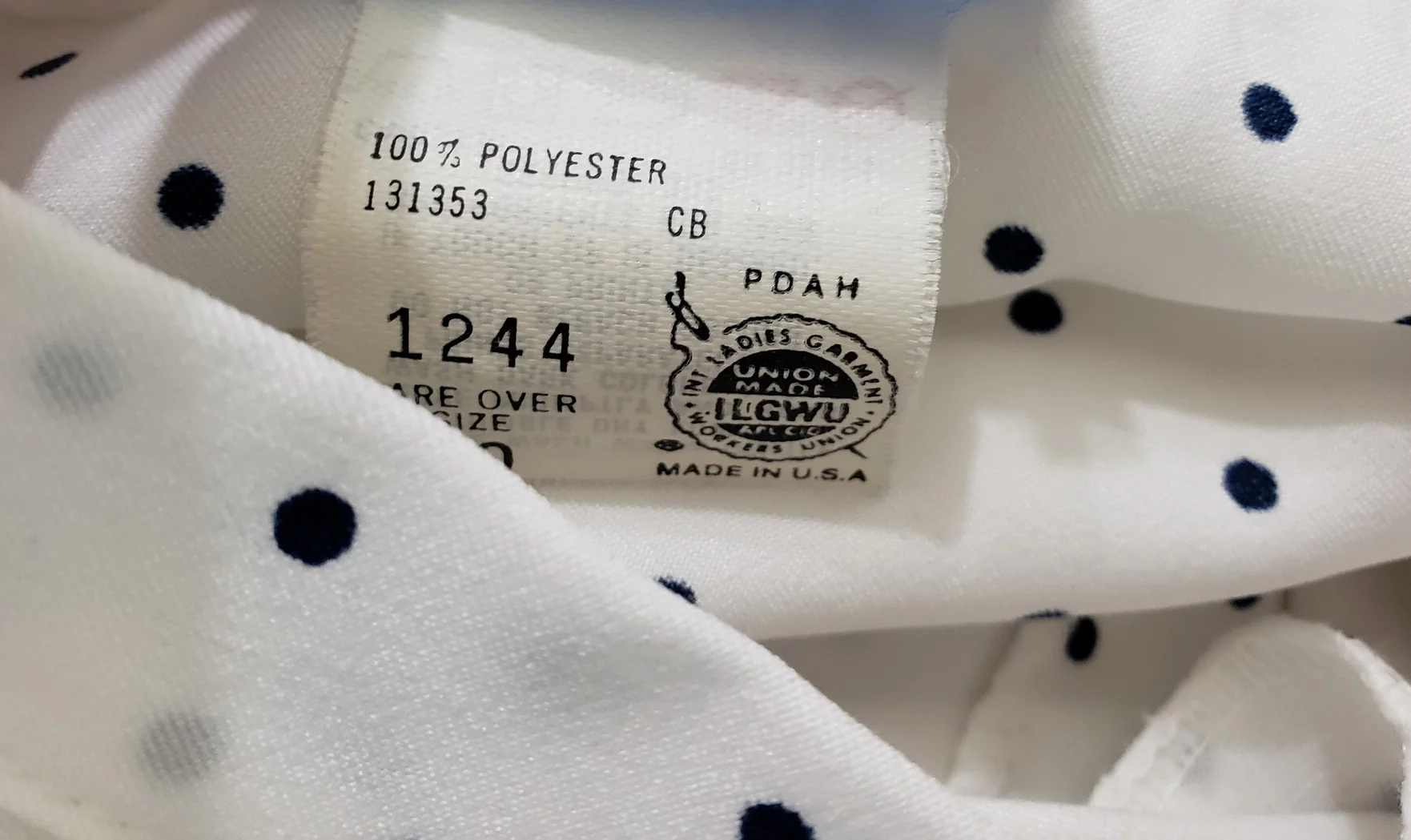 80s White Blue Polka Dots Tie Neck Blouse By Ship 'n Shore - Image 7
