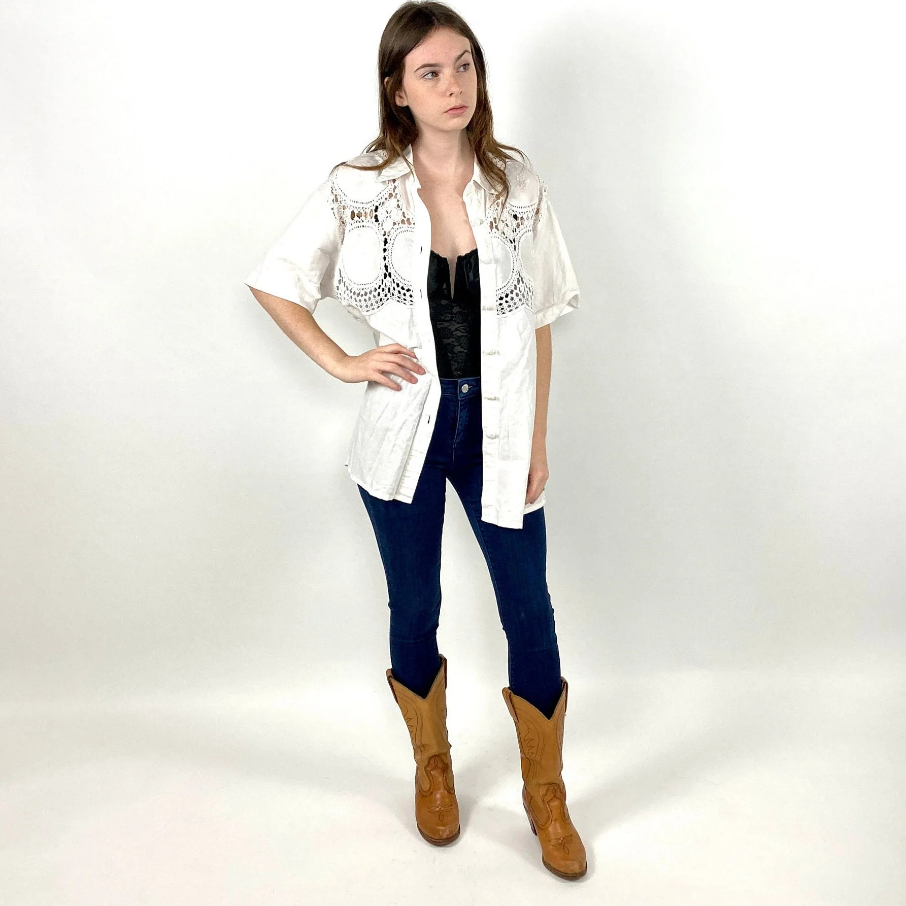 80s White Crochet Top Linen Cutout Blouse Floral Vacation Top Button Up Shirt Vintage Party Top by Bechamel - Image 3