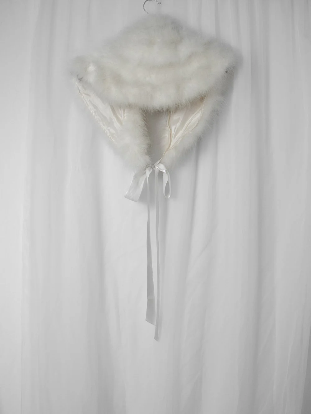 80s White Marabou Feather Shawl - Image 2