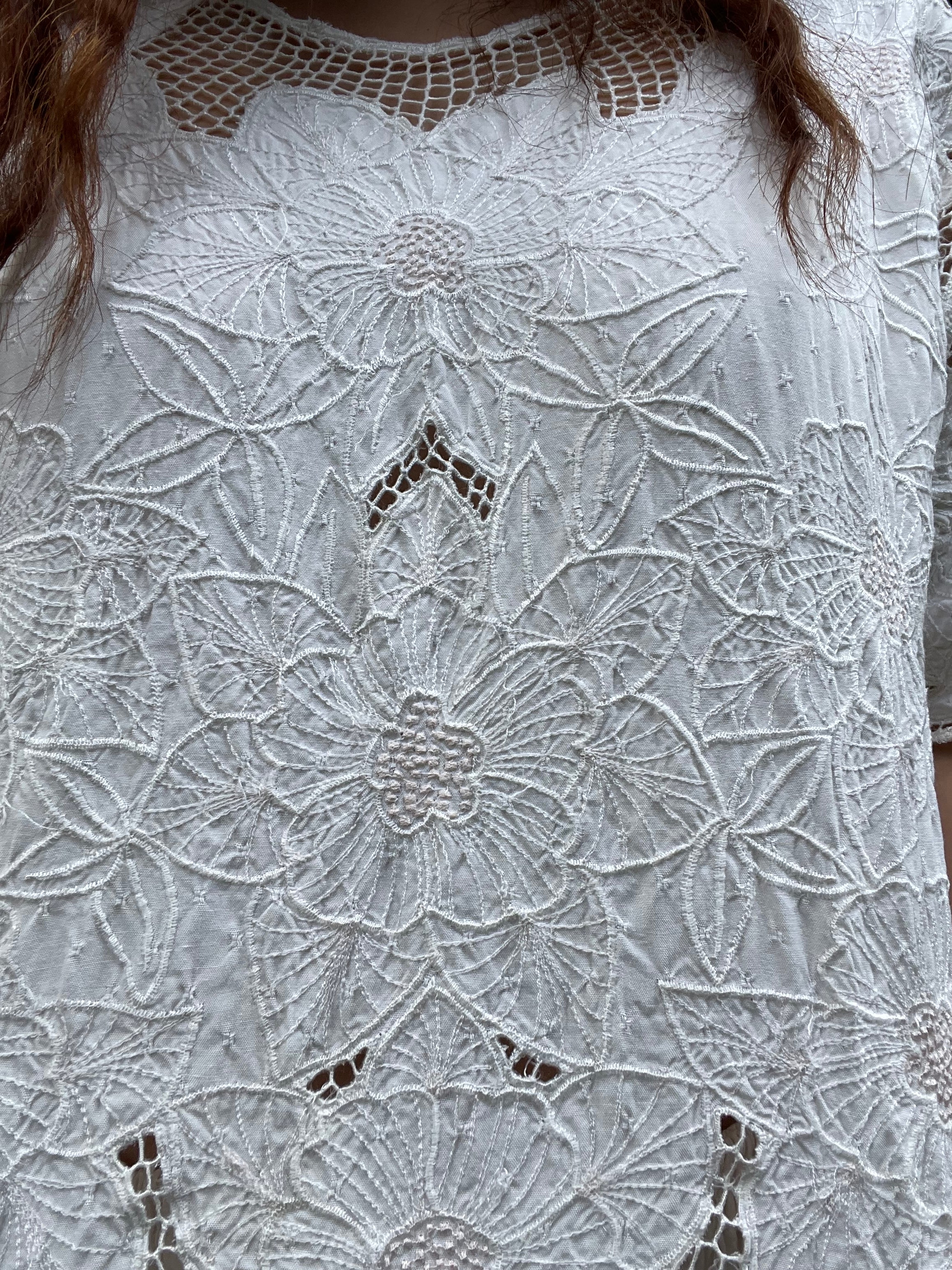 80s White Shirt And Skirt Set With Cutwork Embroidery By Bali Emerald - Image 7