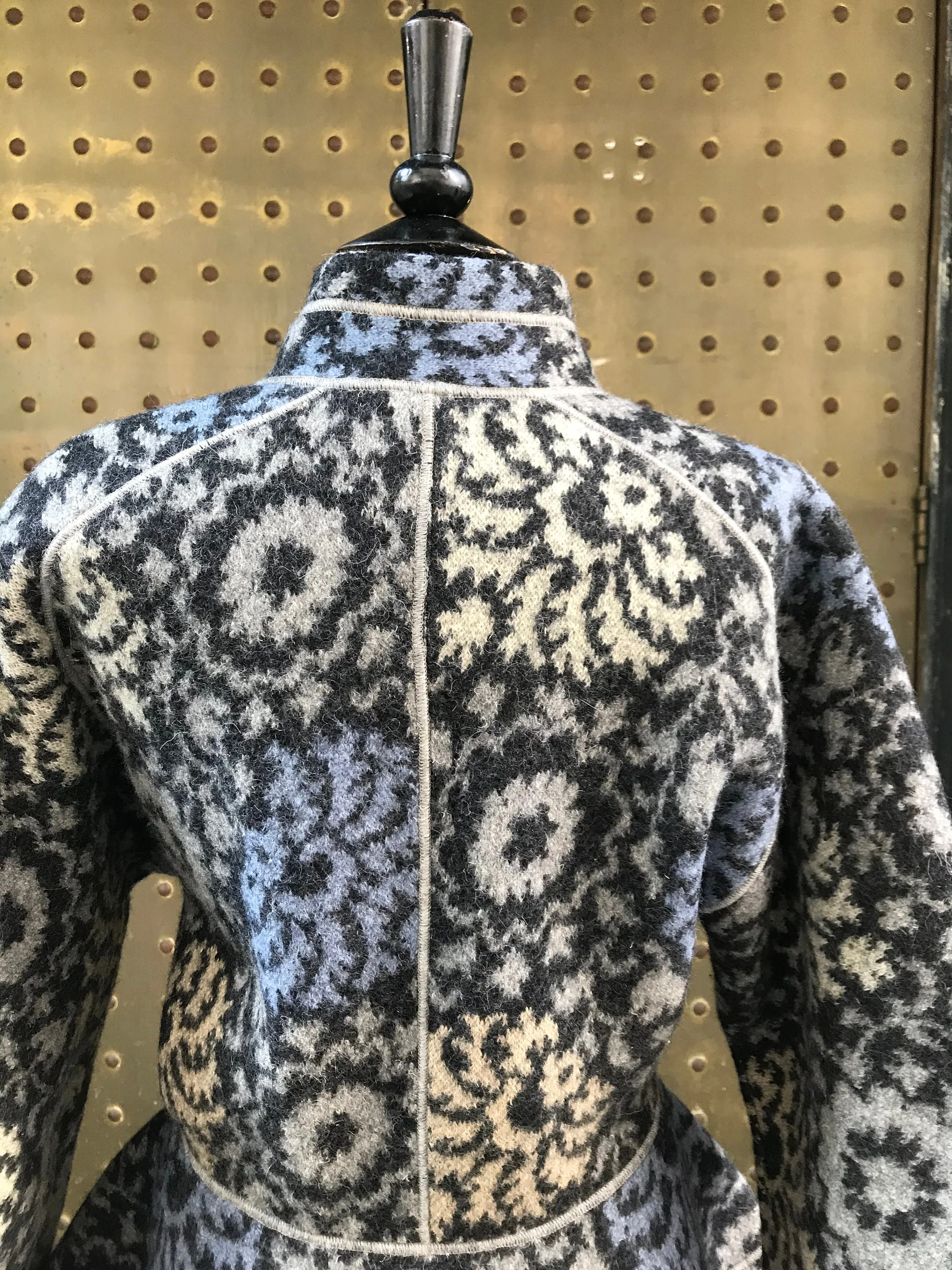 80s Wool Jacket with Flowers Printed of Gray Black and Blue by Missoni - Image 7