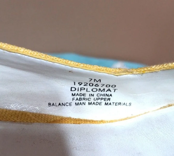 80s Yellow Fabric 2 Inch Wedges By Etienne Aigner - Image 7
