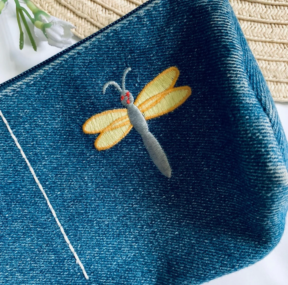 90s/00s 00s Embroidered Denim Zipper Clutch Bag - Image 4