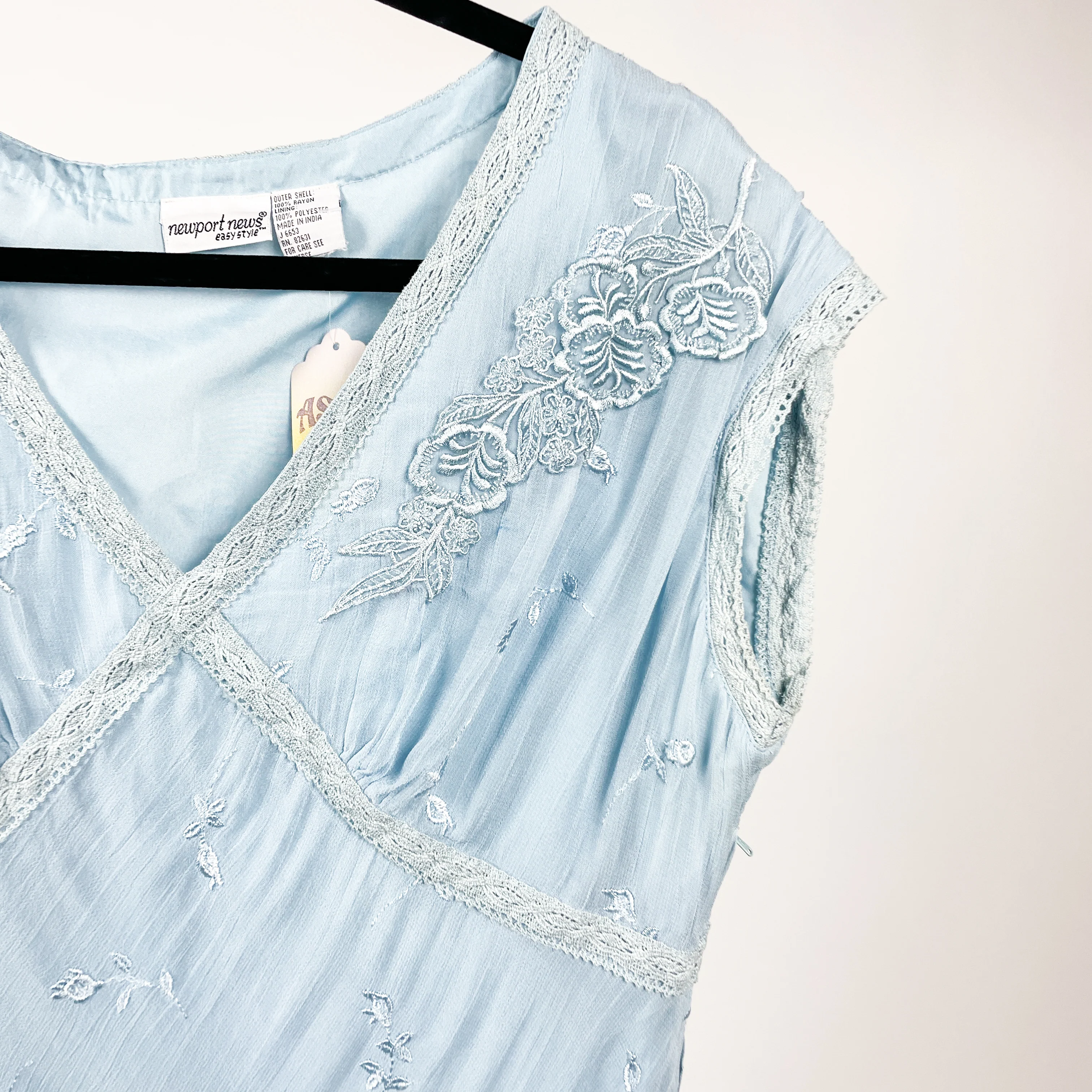 90s/00s 00s Floral Fairy Embroidered Midi Dress Baby Blue By Newport News - Image 3