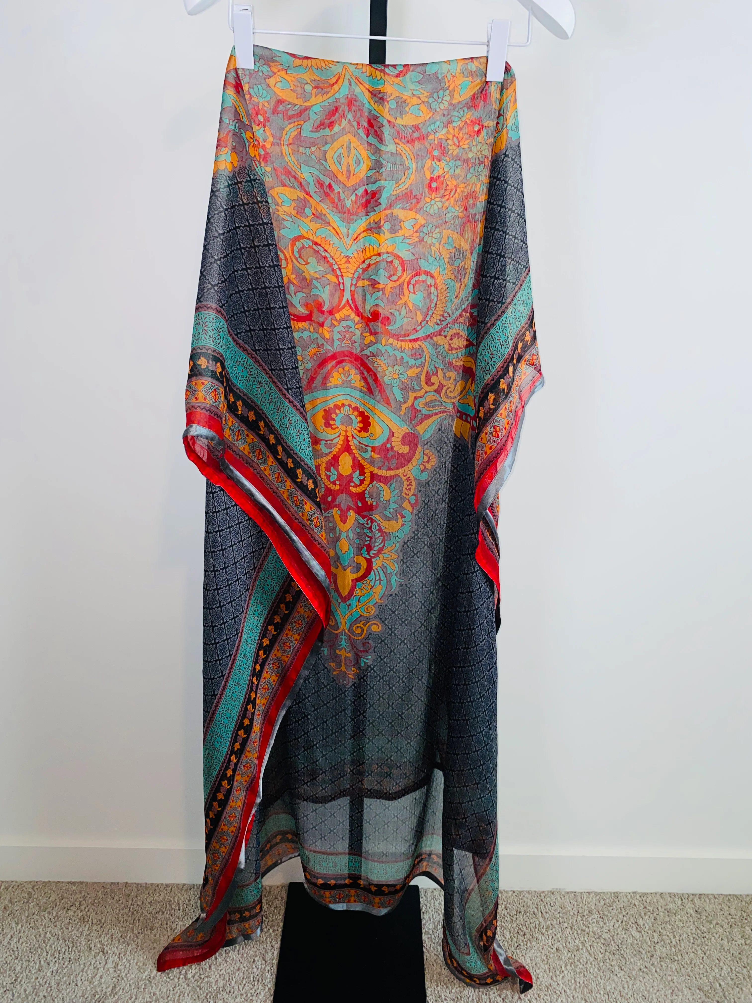 90s/00s Beautiful Large Paisley Print Silk Chiffon Dupattā - Image 3
