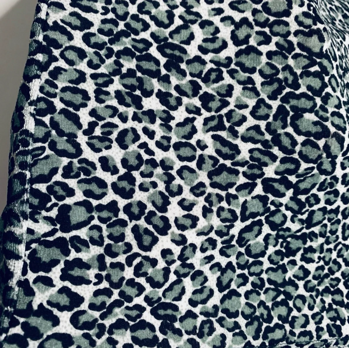 90s/00s Black And Gray Spandex Nylon Leopard Print Blouse By Bentley - Image 6