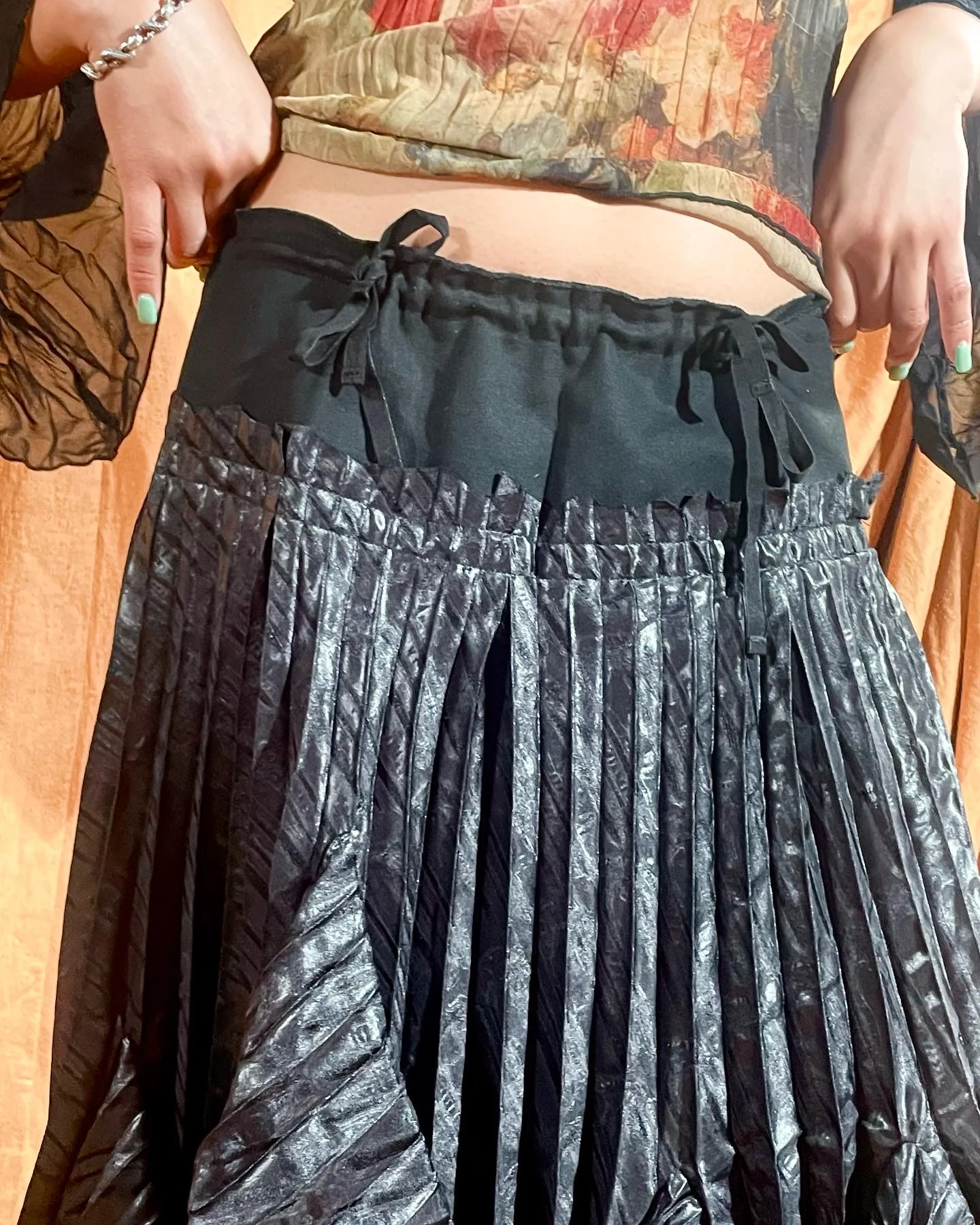 90s/00s Black Canvas Accordion Pleated Angel Hem Skirt By Marithé Francois Girbaud - Image 3