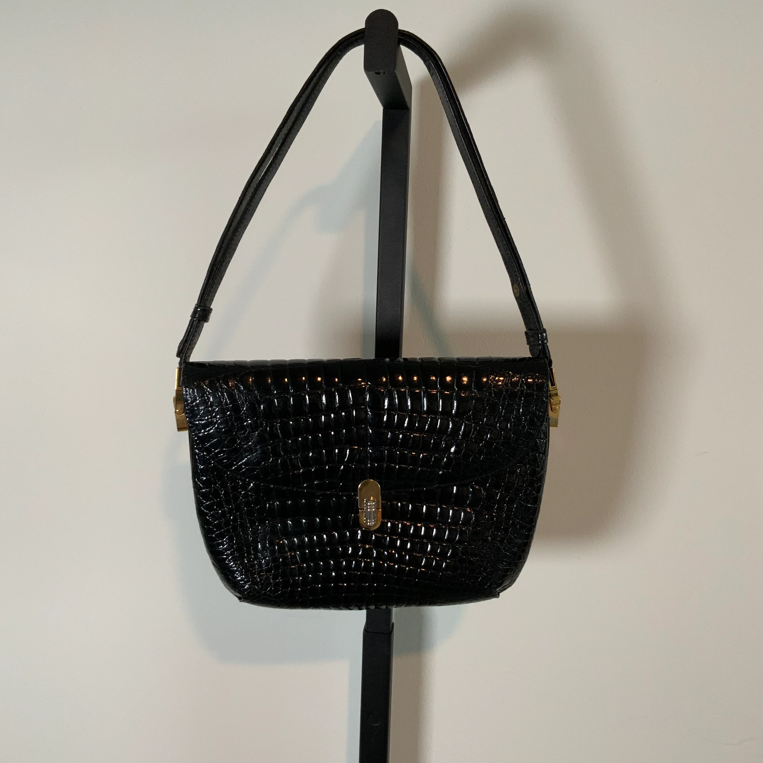 90s/00s Black Patent Leather Croc Embossed Expandable By Genghiz K - Image 5
