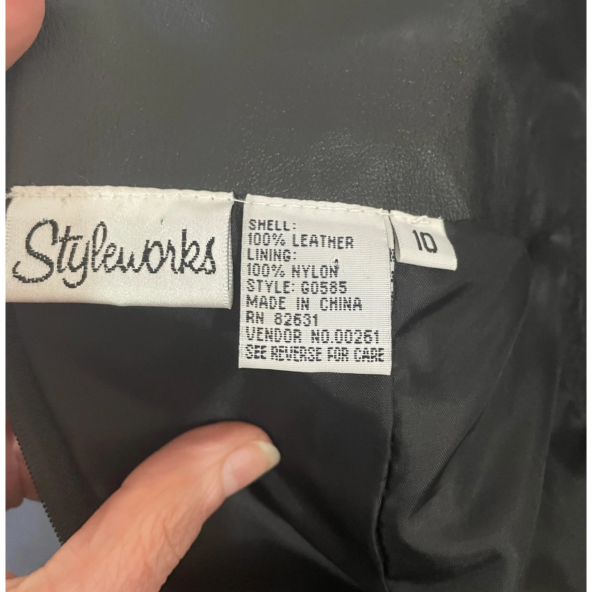 90s/00s Black Sleeveless Leather Mini Dress By Styleworks - Image 13