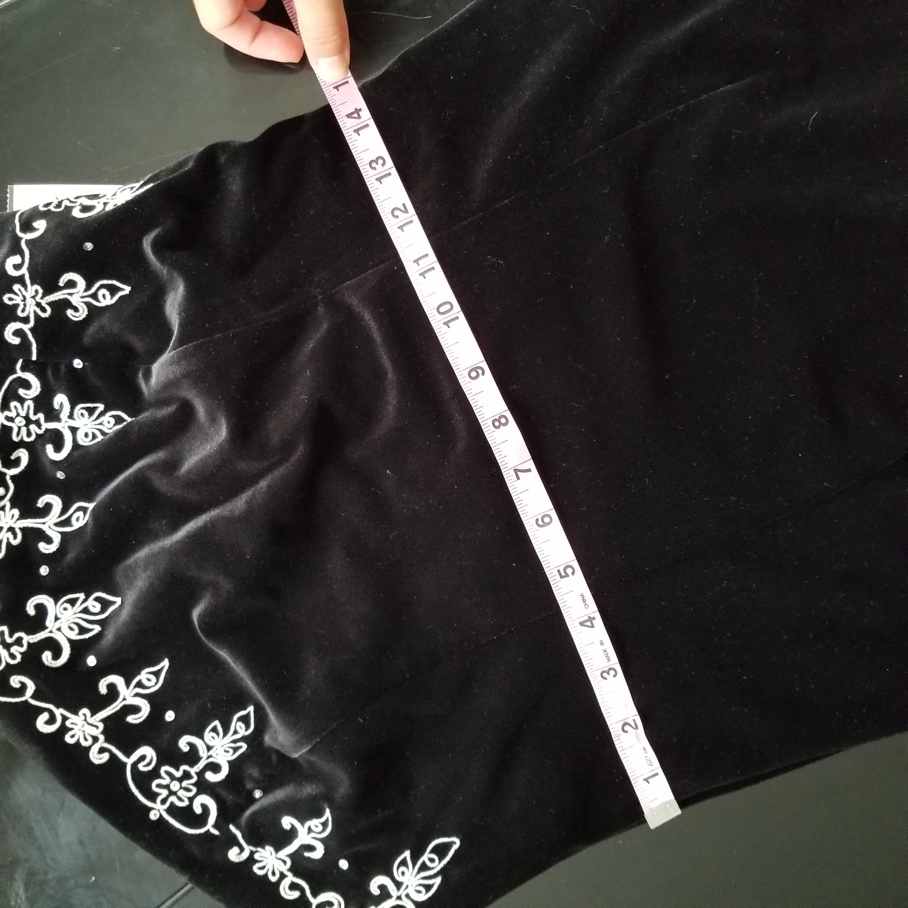90s/00s Black Velour Gown W Silver Detail And Train By Blondie Nites - Image 6