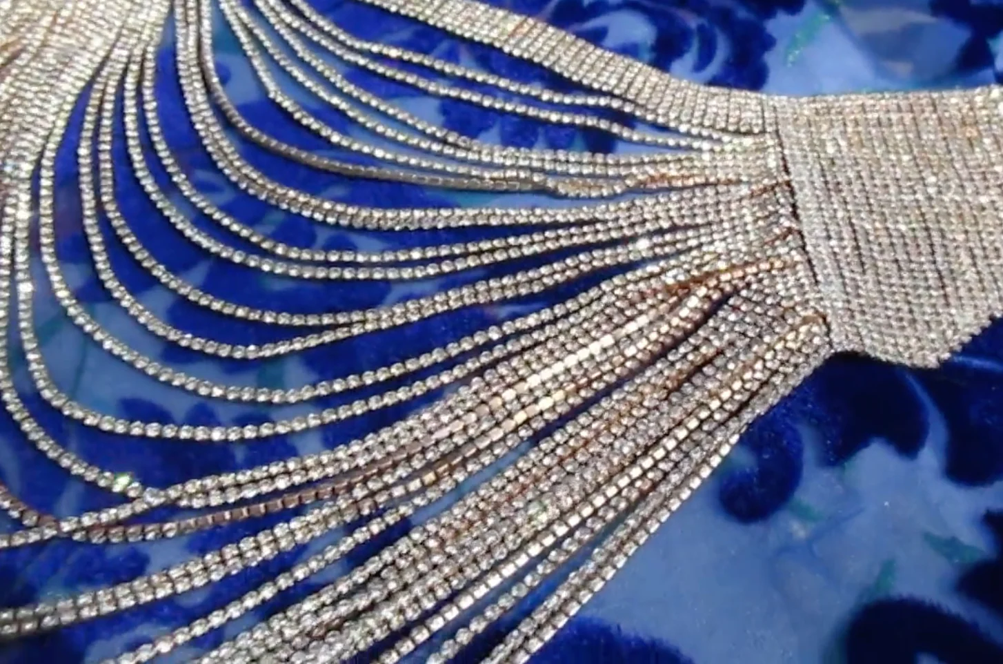 90s/00s Disco Club Queen Necklace 1000s Of Rhinestones - Image 6