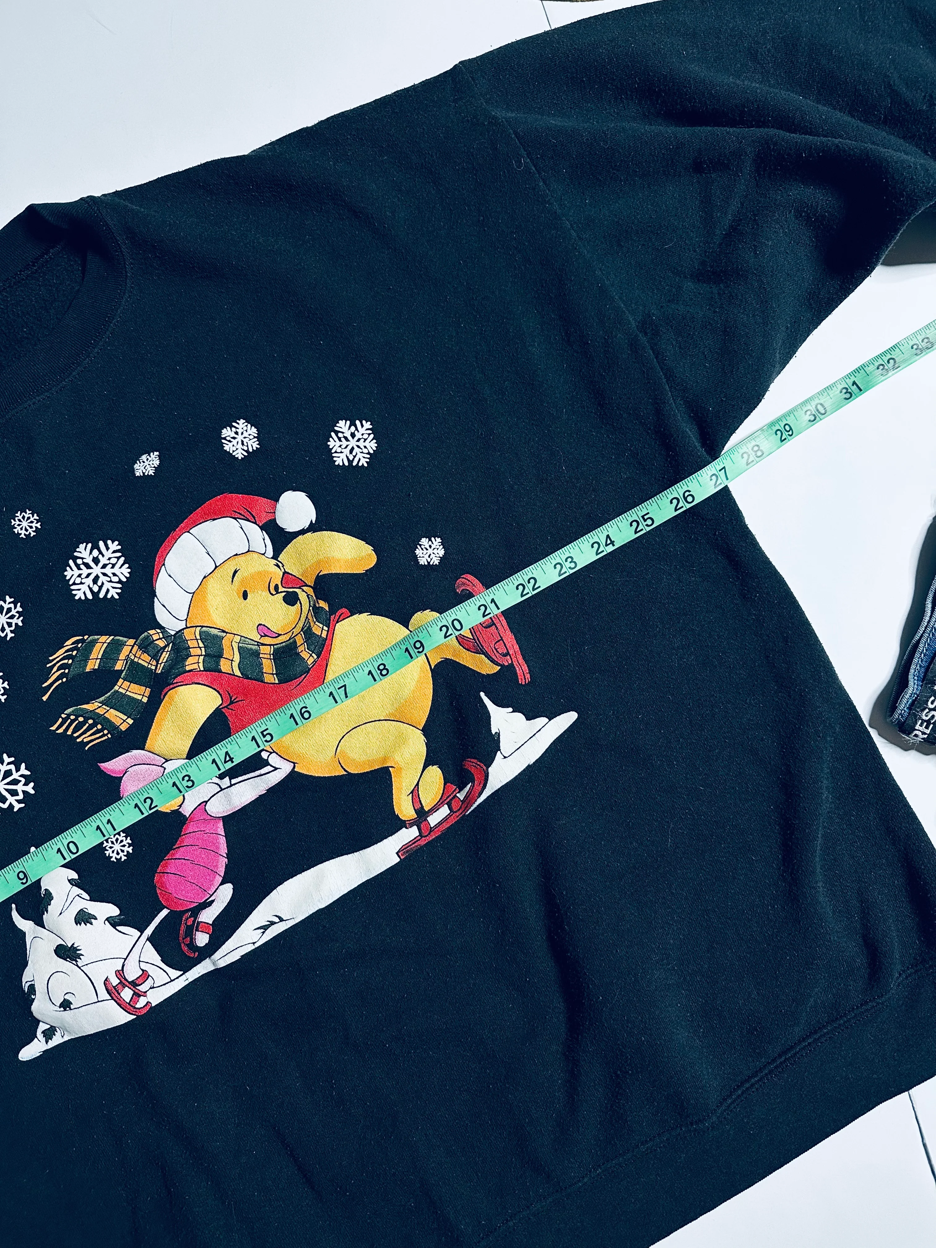 90s/00s Disney Winnie The Pooh Winter Christmas Sweatshirt By Disney - Image 5