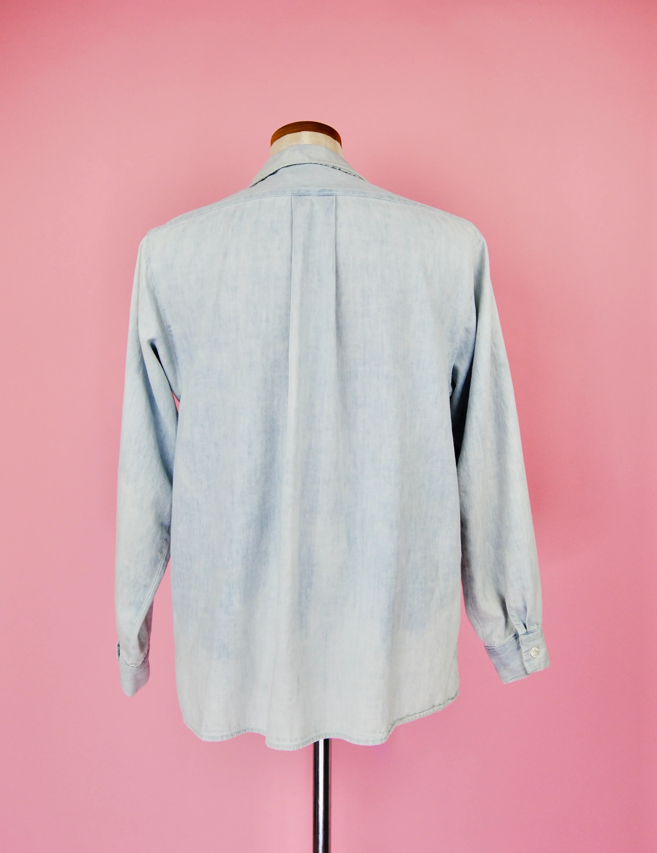 90s/00s Distressed Light Blue Denim Top By Jag - Image 11