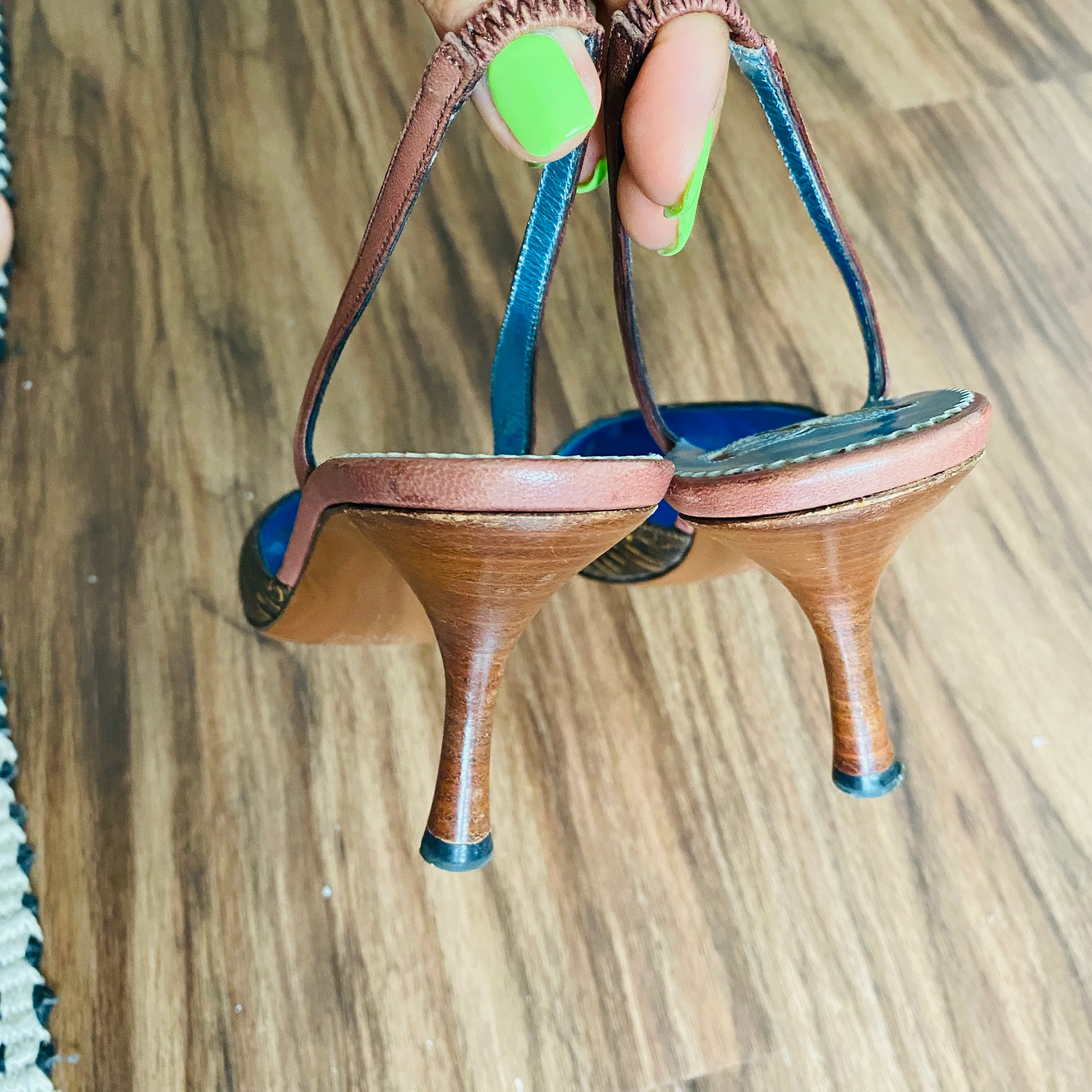 90s/00s Escada Brown Genuine Tooled Leather Embossed Heels By Escada - Image 10