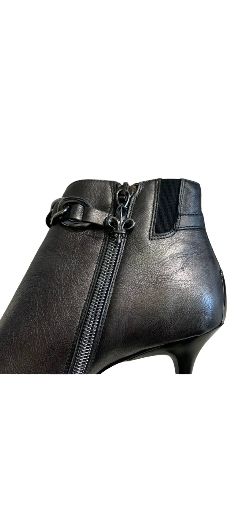 90s/00s Gray Leather&chains Heal Ankle Bootie By Donald J. Pliner - Image 10
