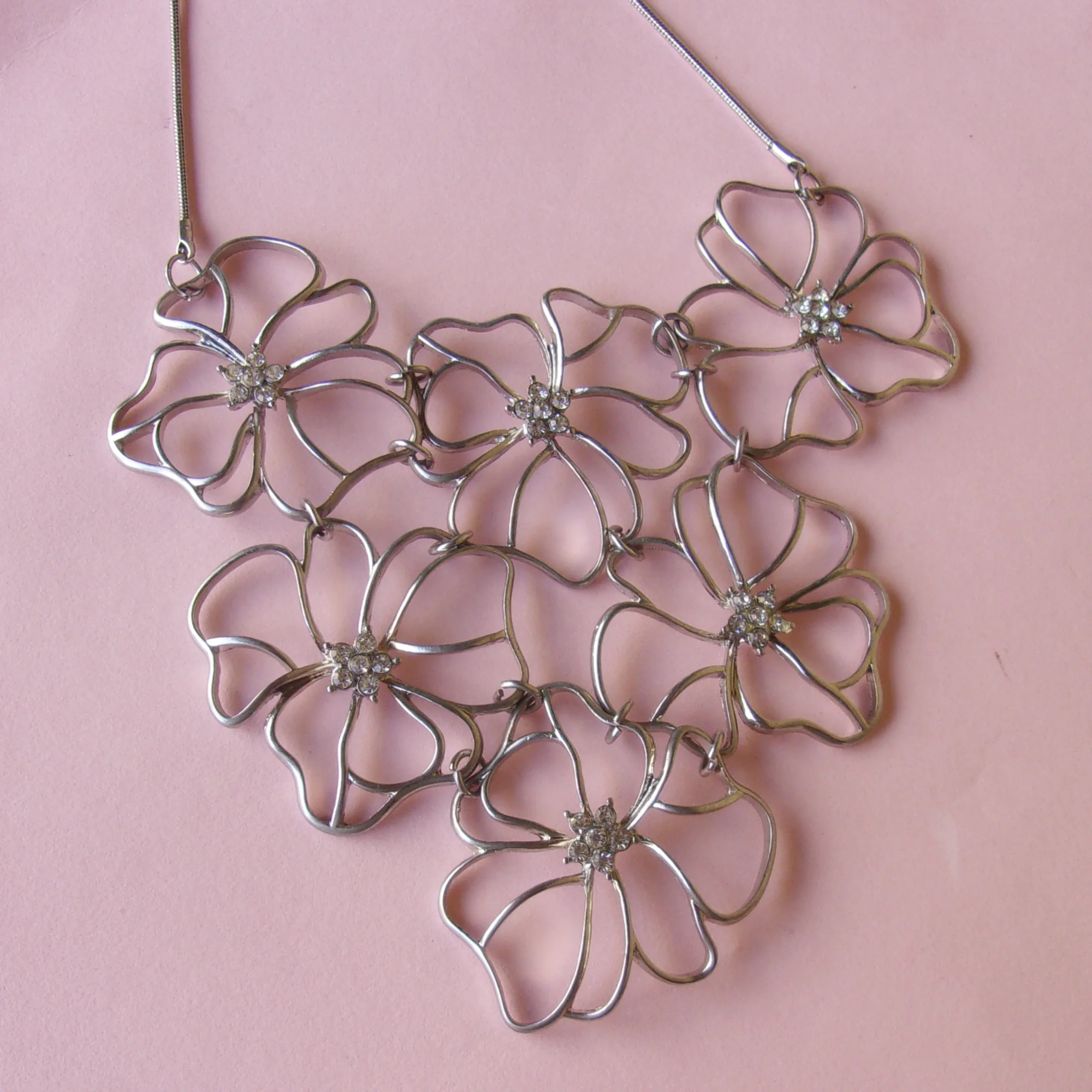 90s/00s Necklace Open Flower Silvertone Bib Rhinestones By Ny - Image 5