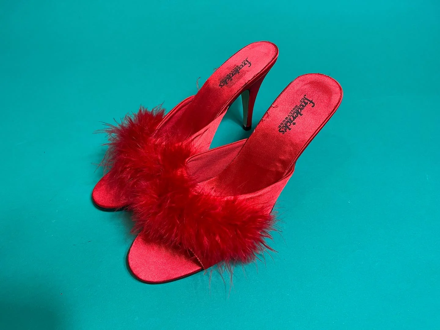 90s/00s Open Toe Feather Boa Slip On Heels By Fredericks of Hollywood - Image 3
