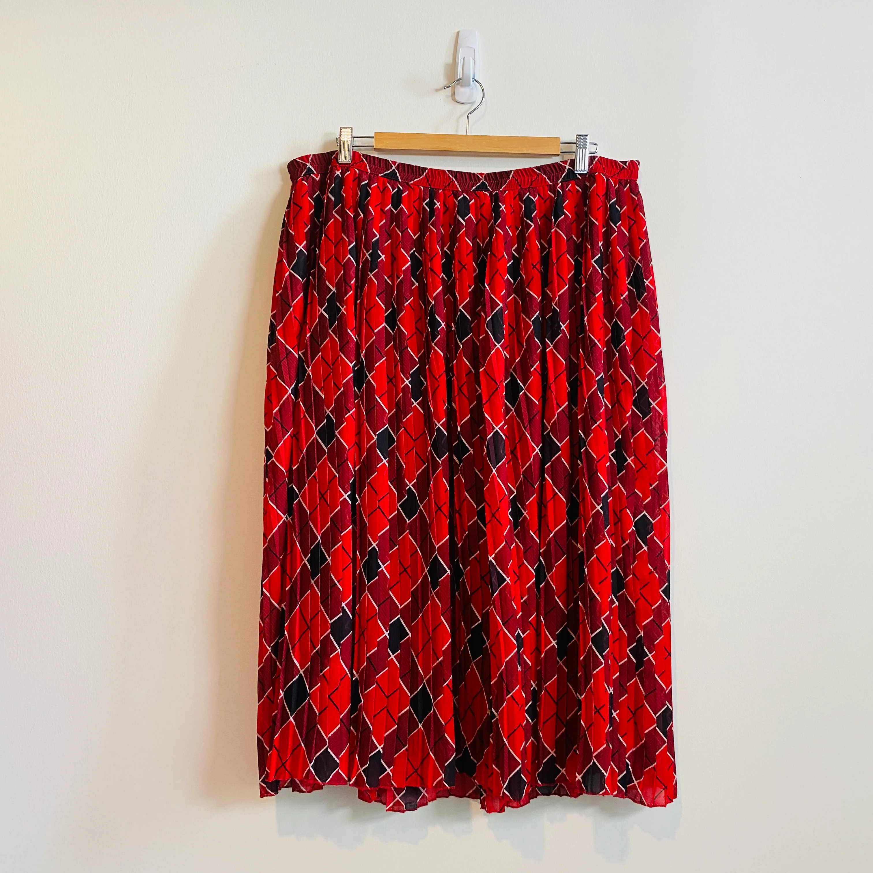 90s/00s Red Accordion Pleated Check Print Plaid Maxi Skirt By Cathy Daniels - Image 5
