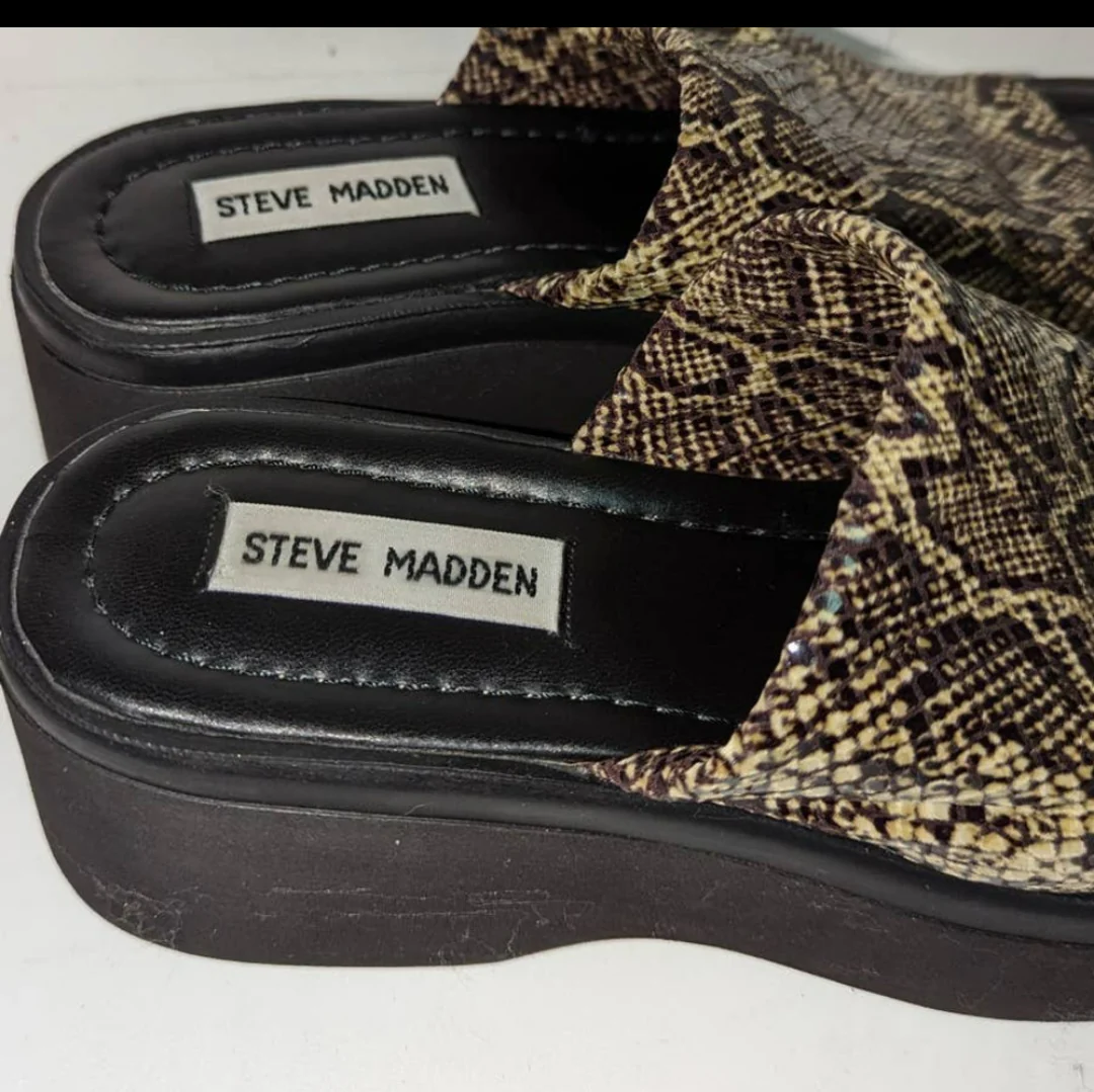 90s/00s Slinky Stretch Animal Print Slide Platform Sandals By Steve Madden - Image 3
