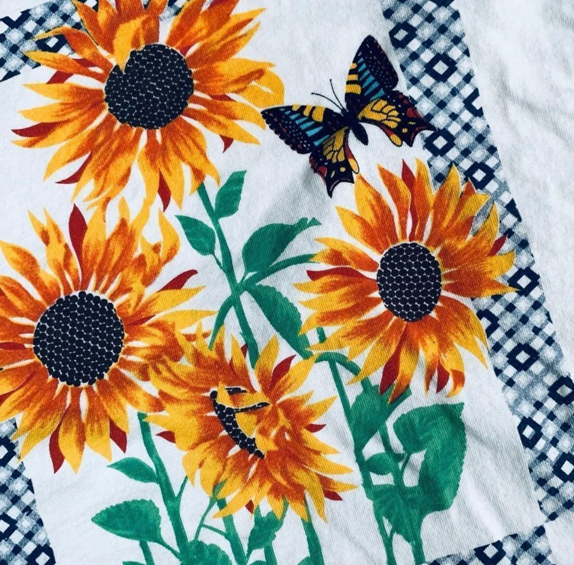 90s/00s Sunflower And Butterfly Screen Print Graphic Tee - Image 7