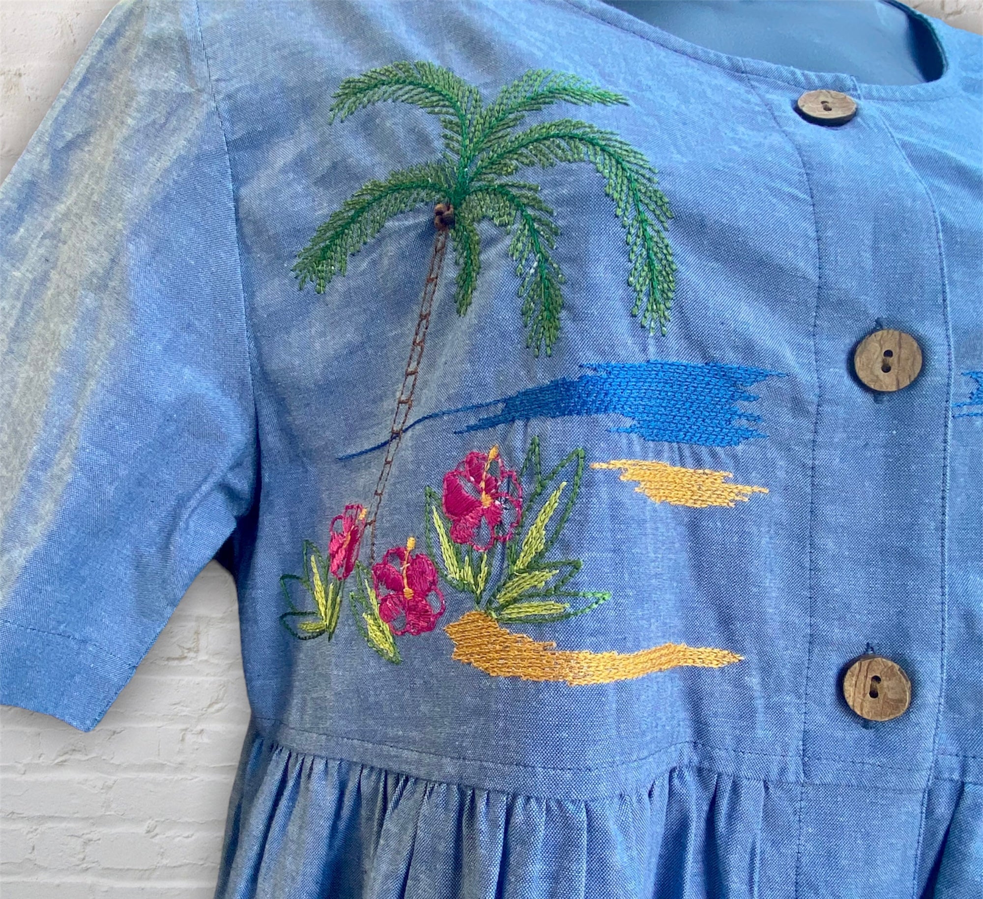 90s/00s Tropical Embroidered Denim Dress By Bechamel - Image 4