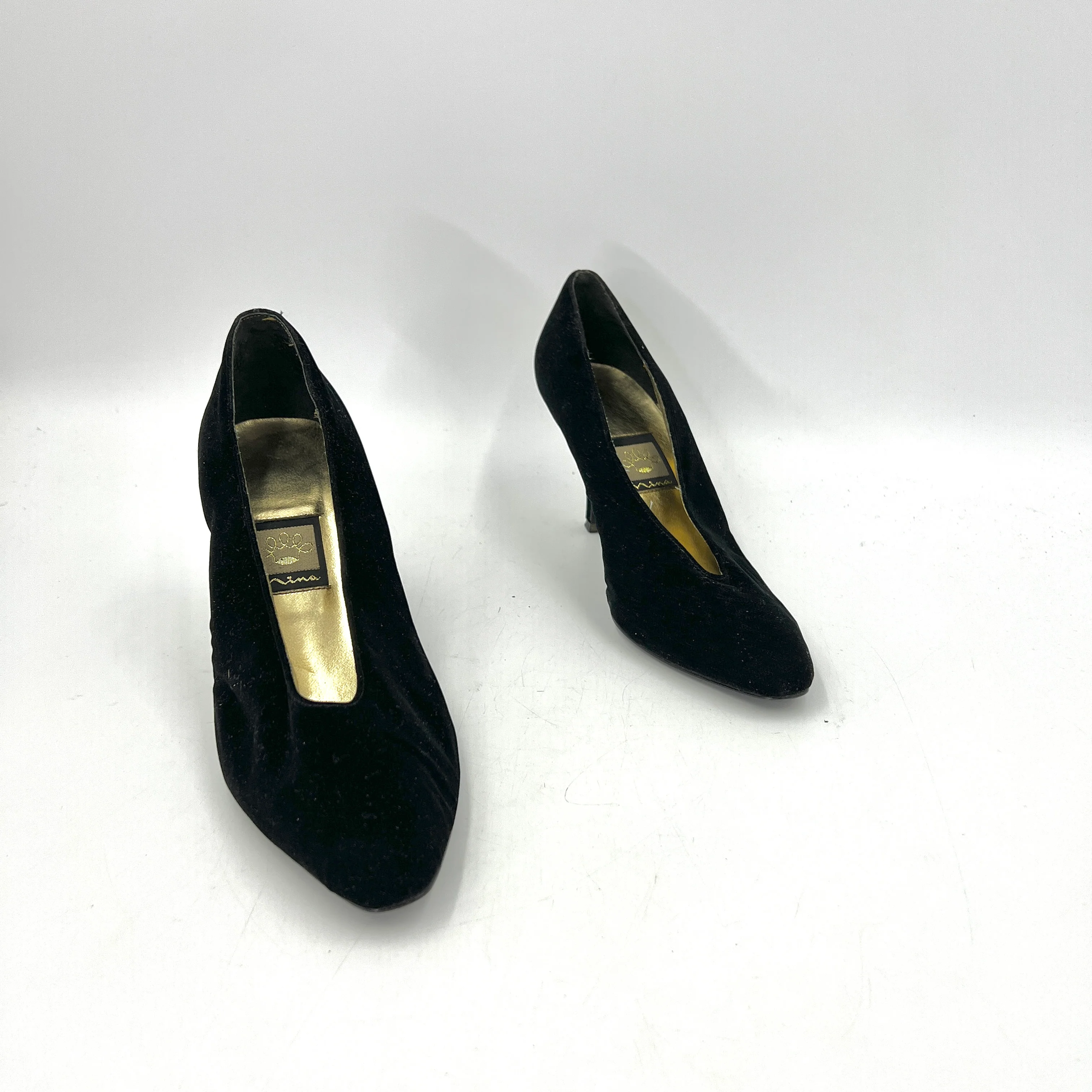 90s/00s Velvet Heels Black Pumps Dark Romantic By Nina - Image 4