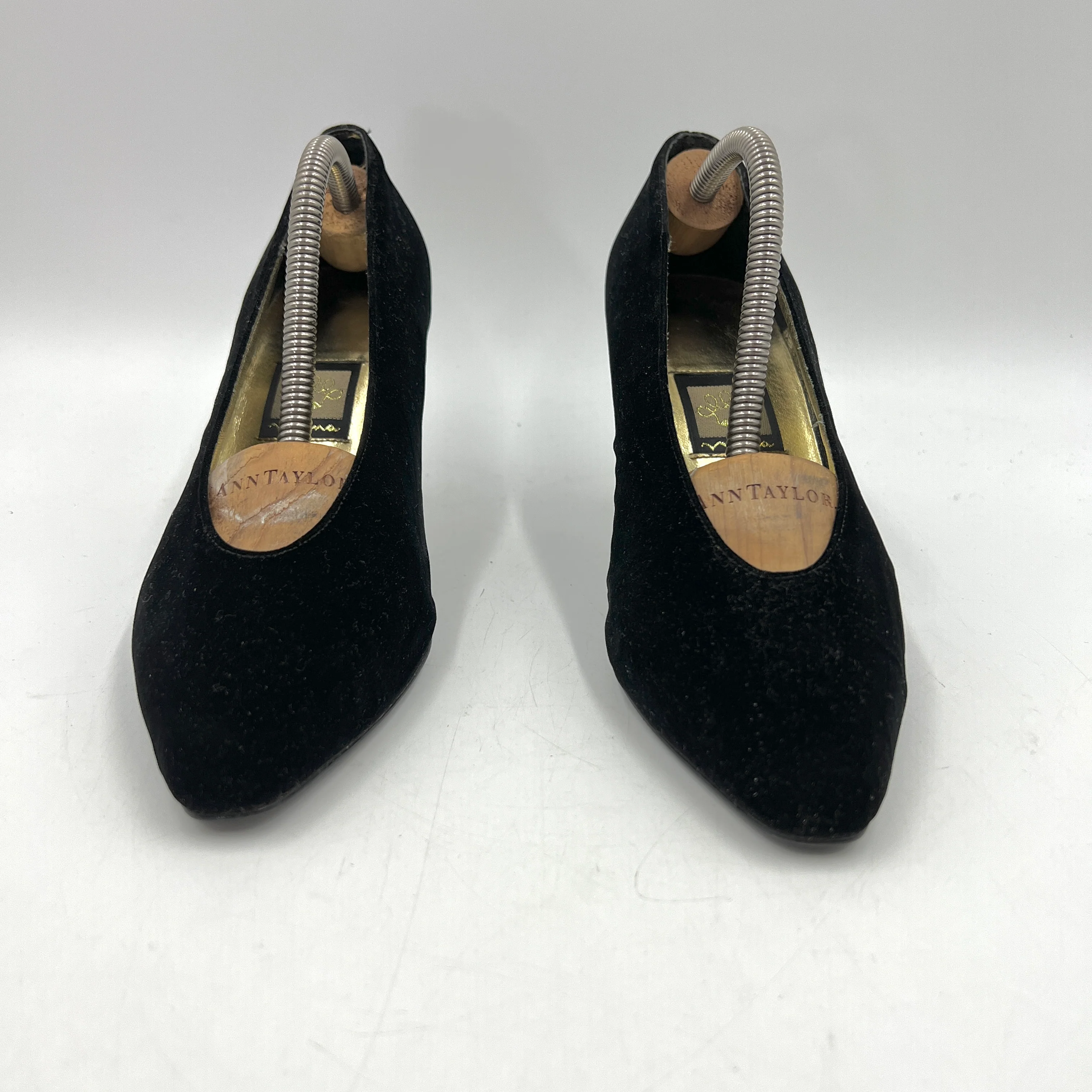 90s/00s Velvet Heels Black Pumps Dark Romantic By Nina - Image 9