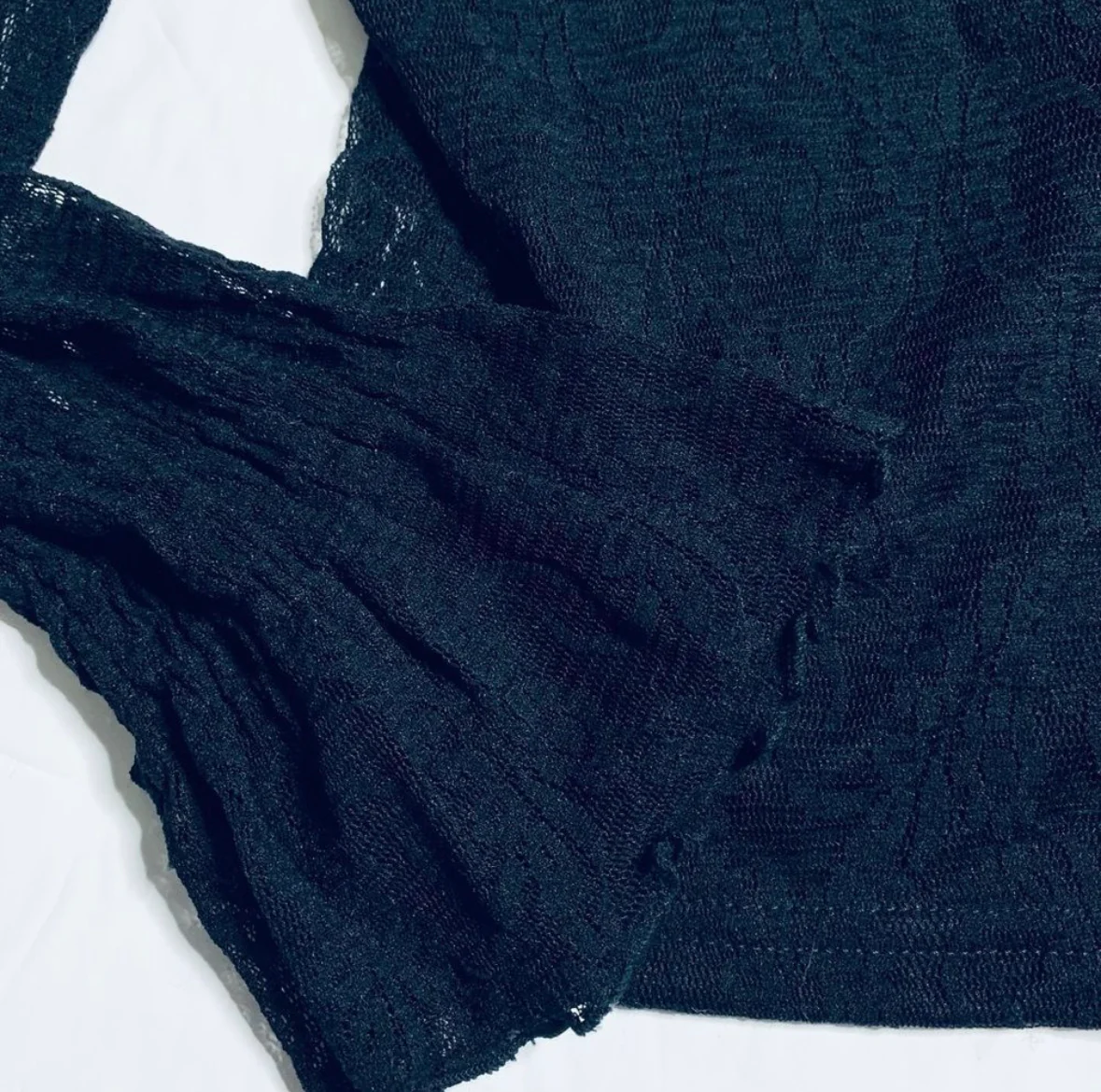 90s/00s Vintage Black Lace Overlay Bell Sleeve V-neck Top By Della Spiga Italy - Image 7