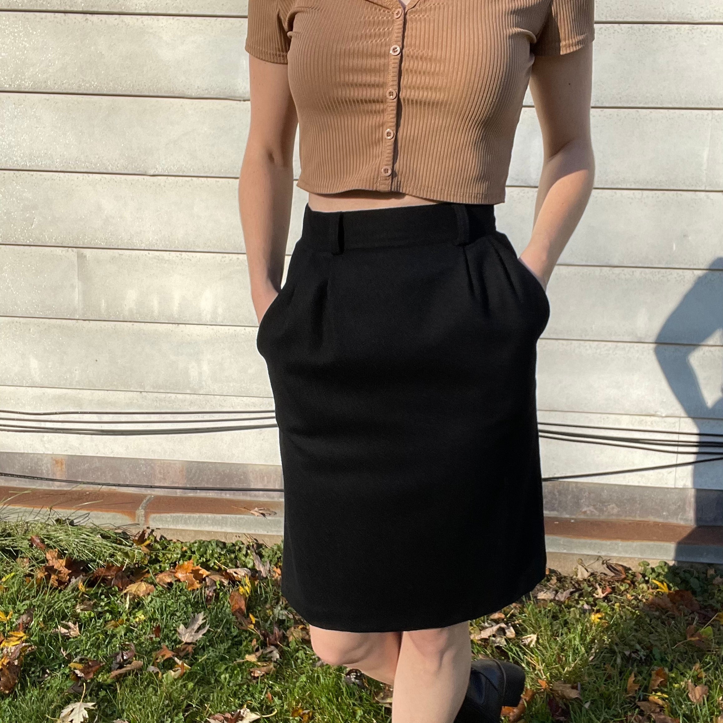 90s/00s Vintage Black Wool Skirt With Belt Loops By Lord and Taylor - Image 3