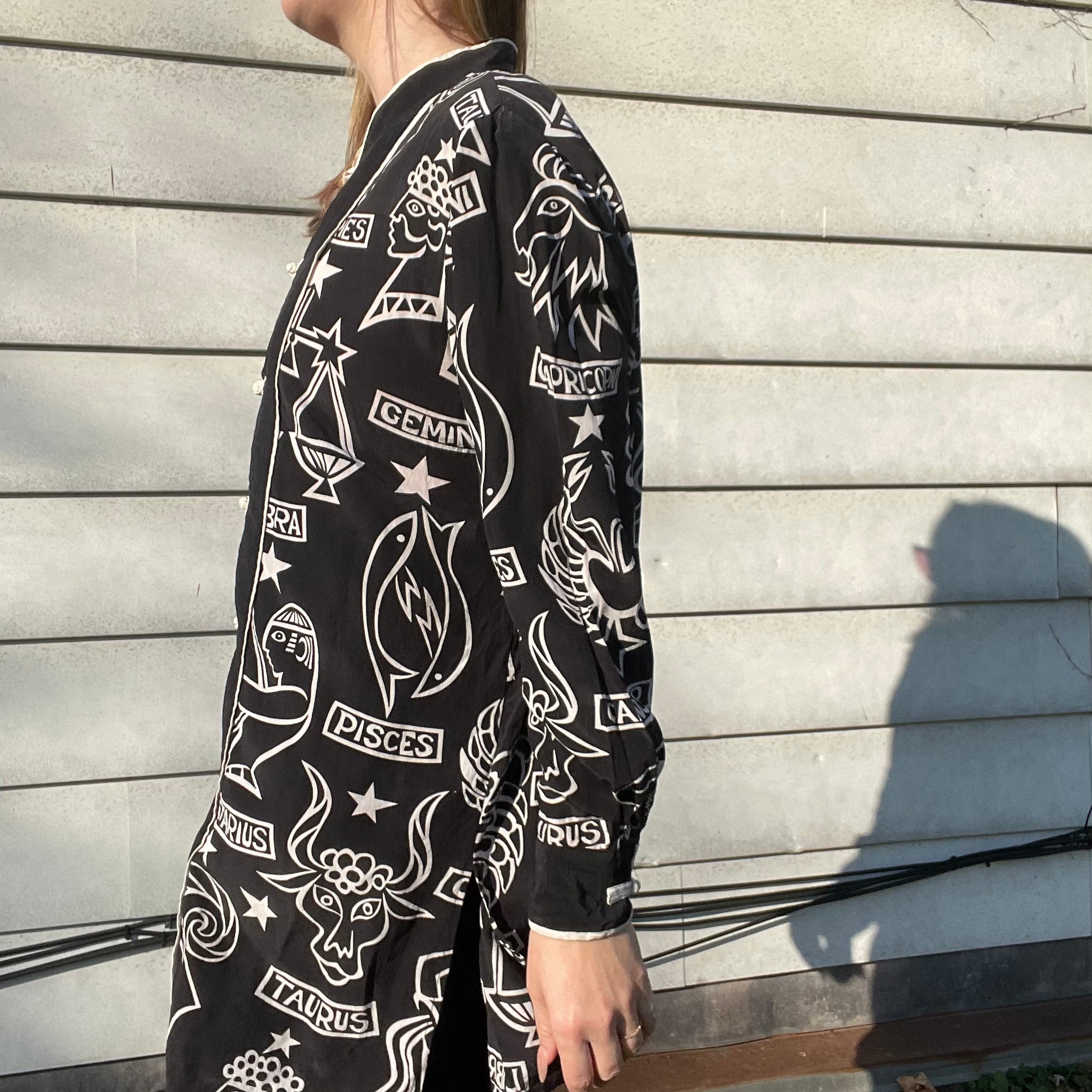 90s/00s Vintage Horoscope Silk Duster Shirt By Bob Mackie Wearable Art - Image 6