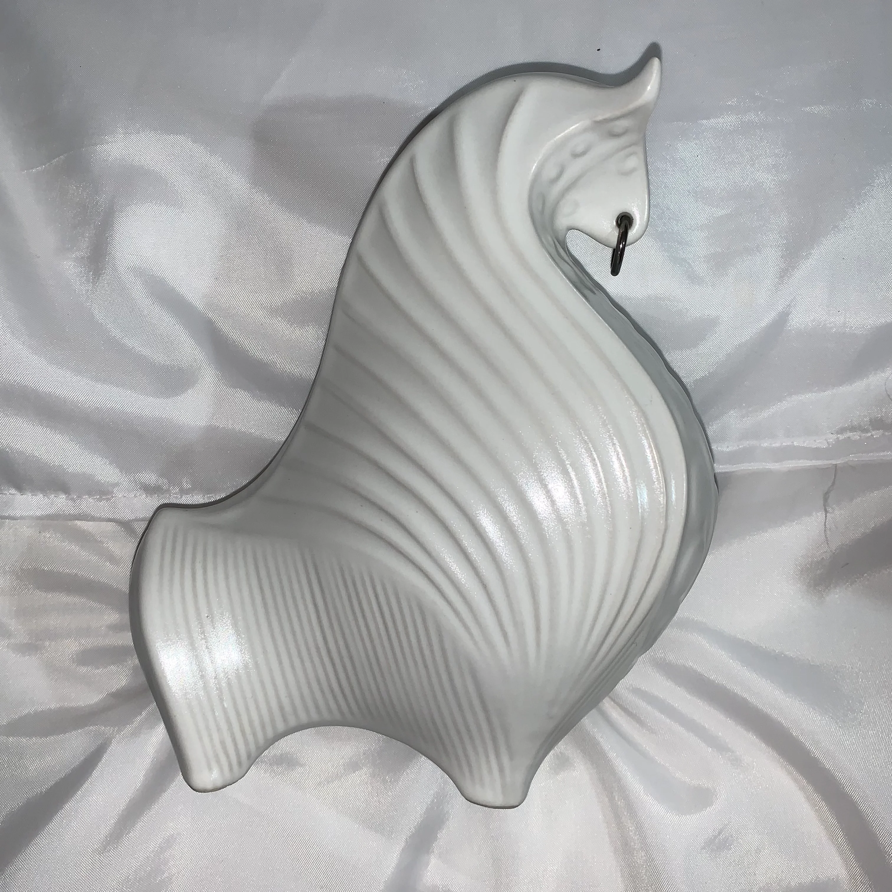 90s/00s White Ceramic Bull Jonathan Adler Piggy Bank By Jonathan Adler - Image 6