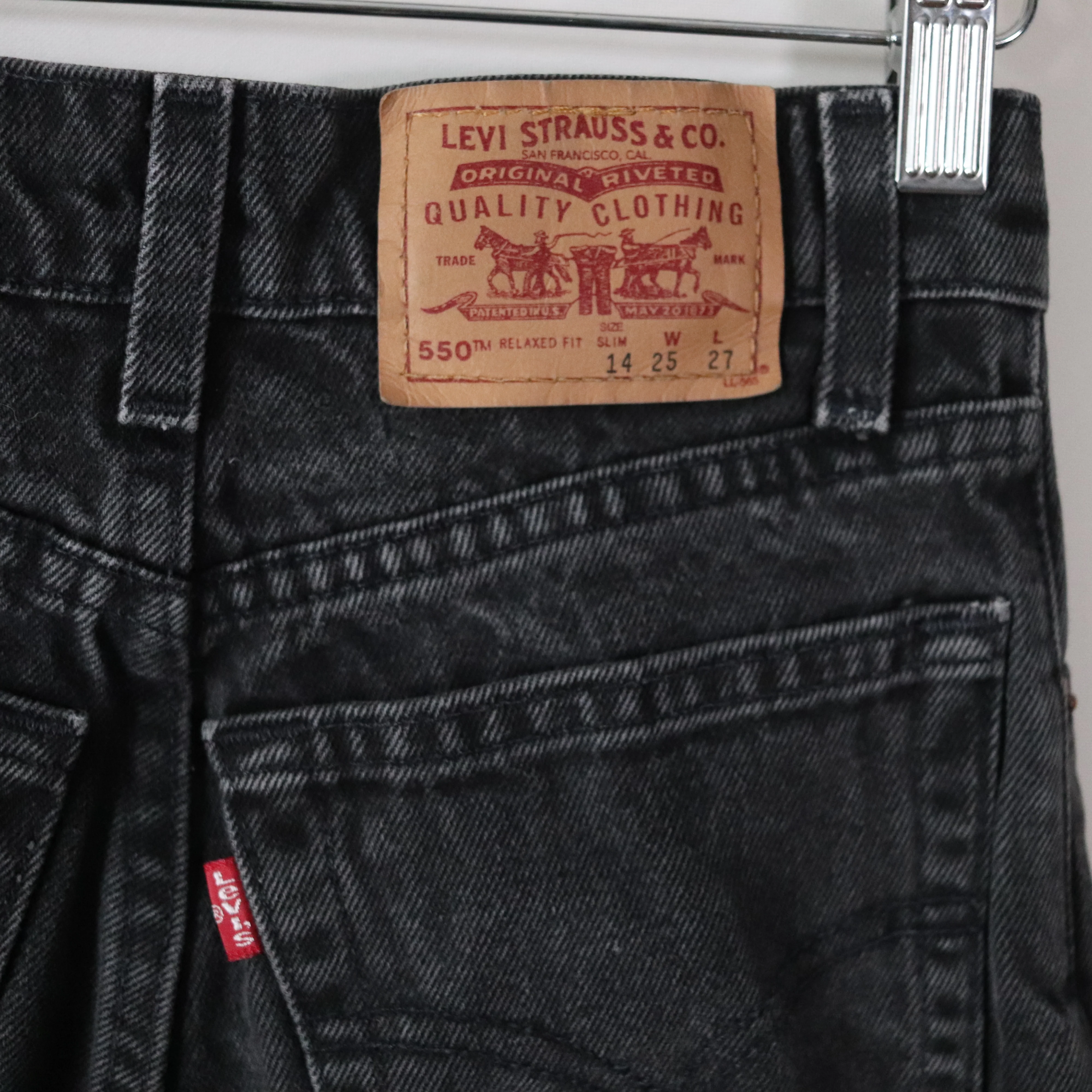 90s 550 Faded Black Relaxed Fit Jeans Short By Levi"s - Image 3