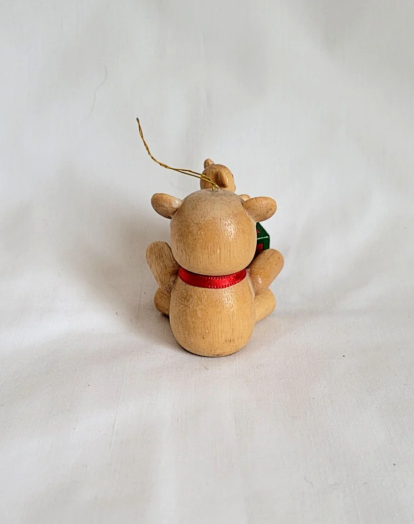 90s Bear Holding Box Wood Christmas Tree Ornament - Image 3