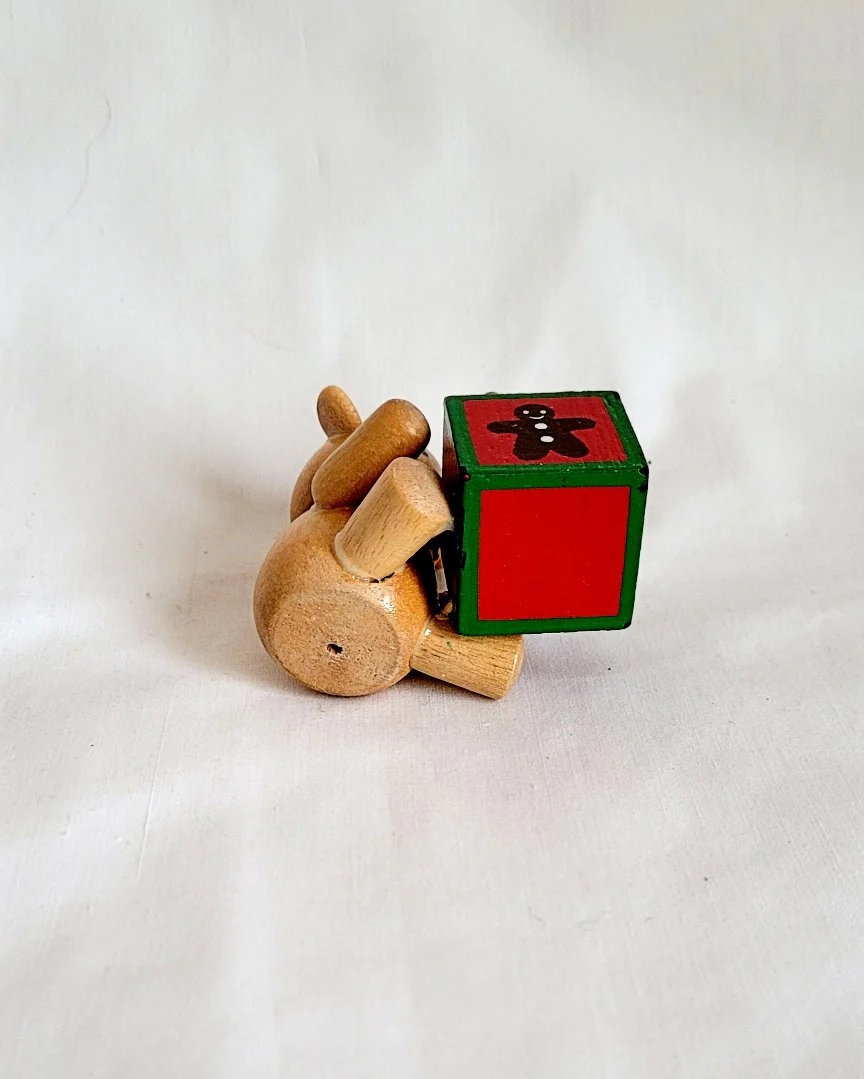 90s Bear Holding Box Wood Christmas Tree Ornament - Image 6