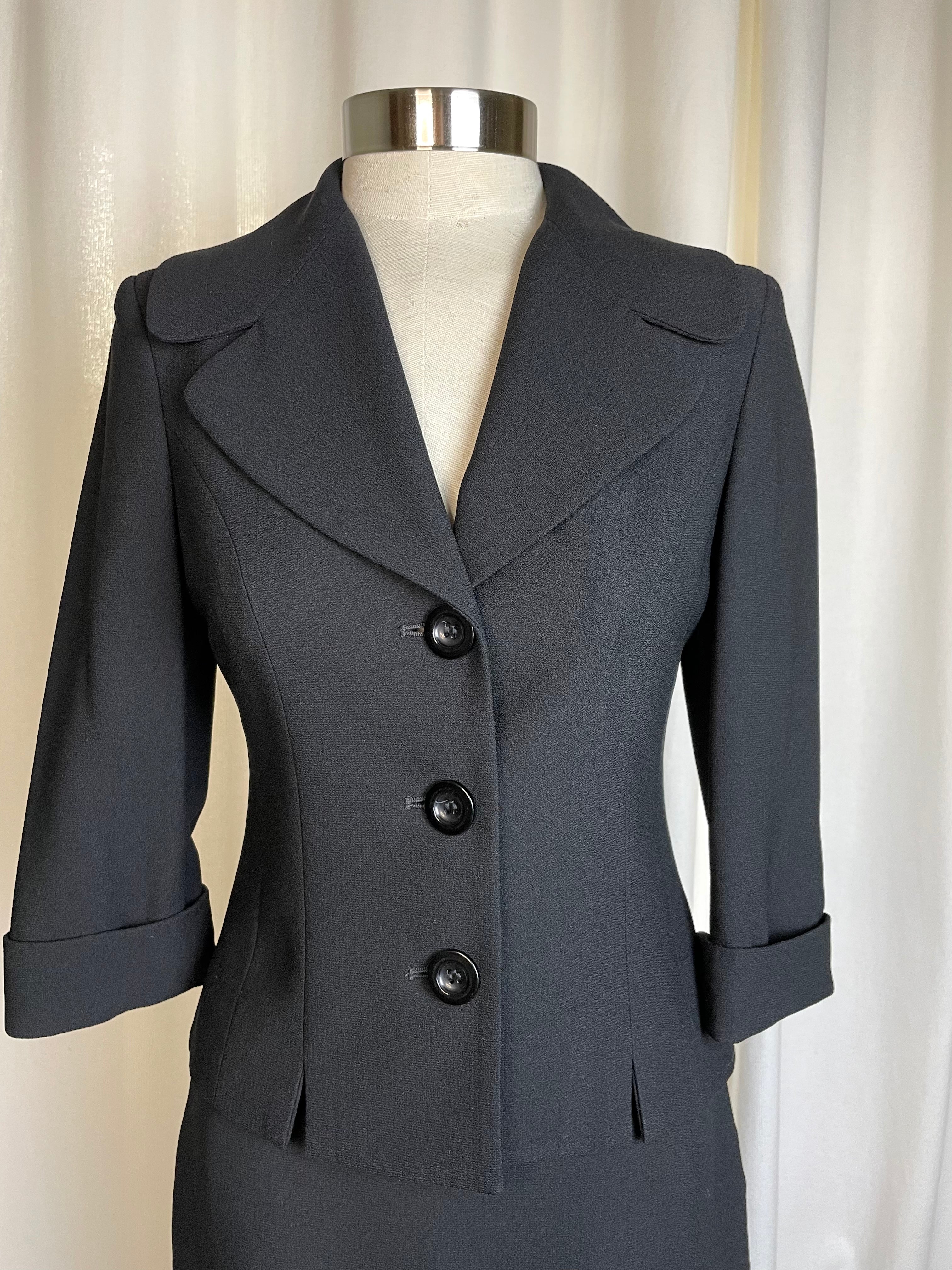 90s Black Crepe Knee-length Skirt Suit By bebe - Image 6