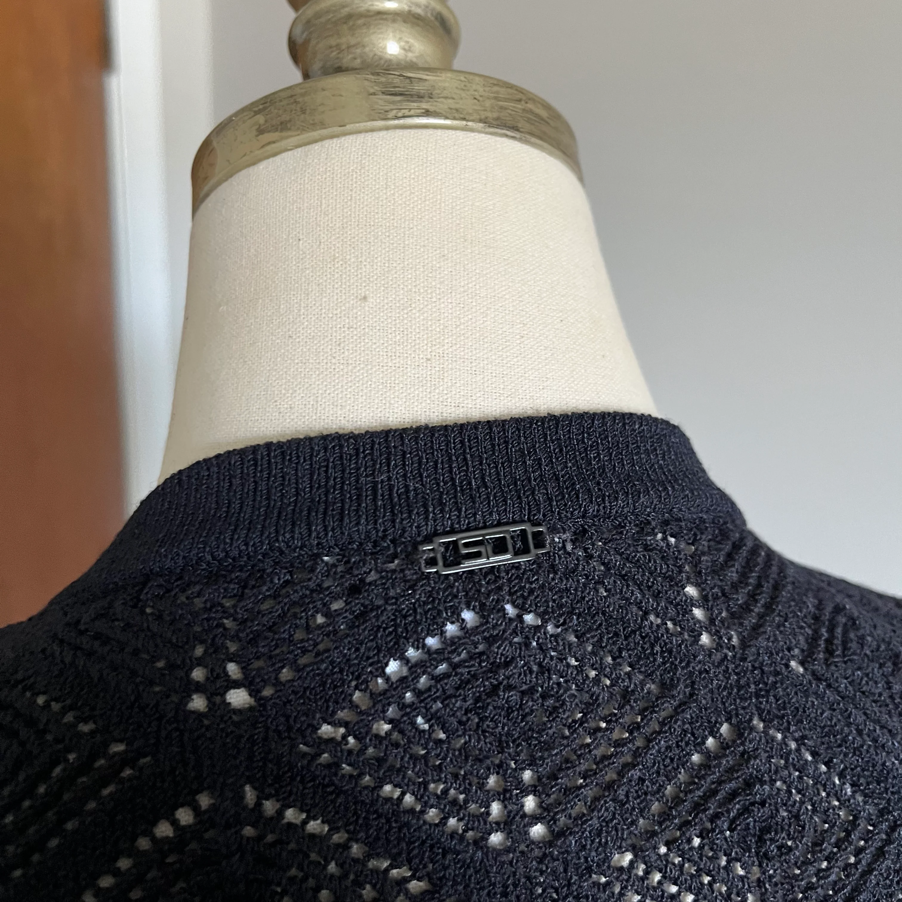 90s Black Crochet Knit Cropped Cardigan Sweater By St John Sport - Image 5