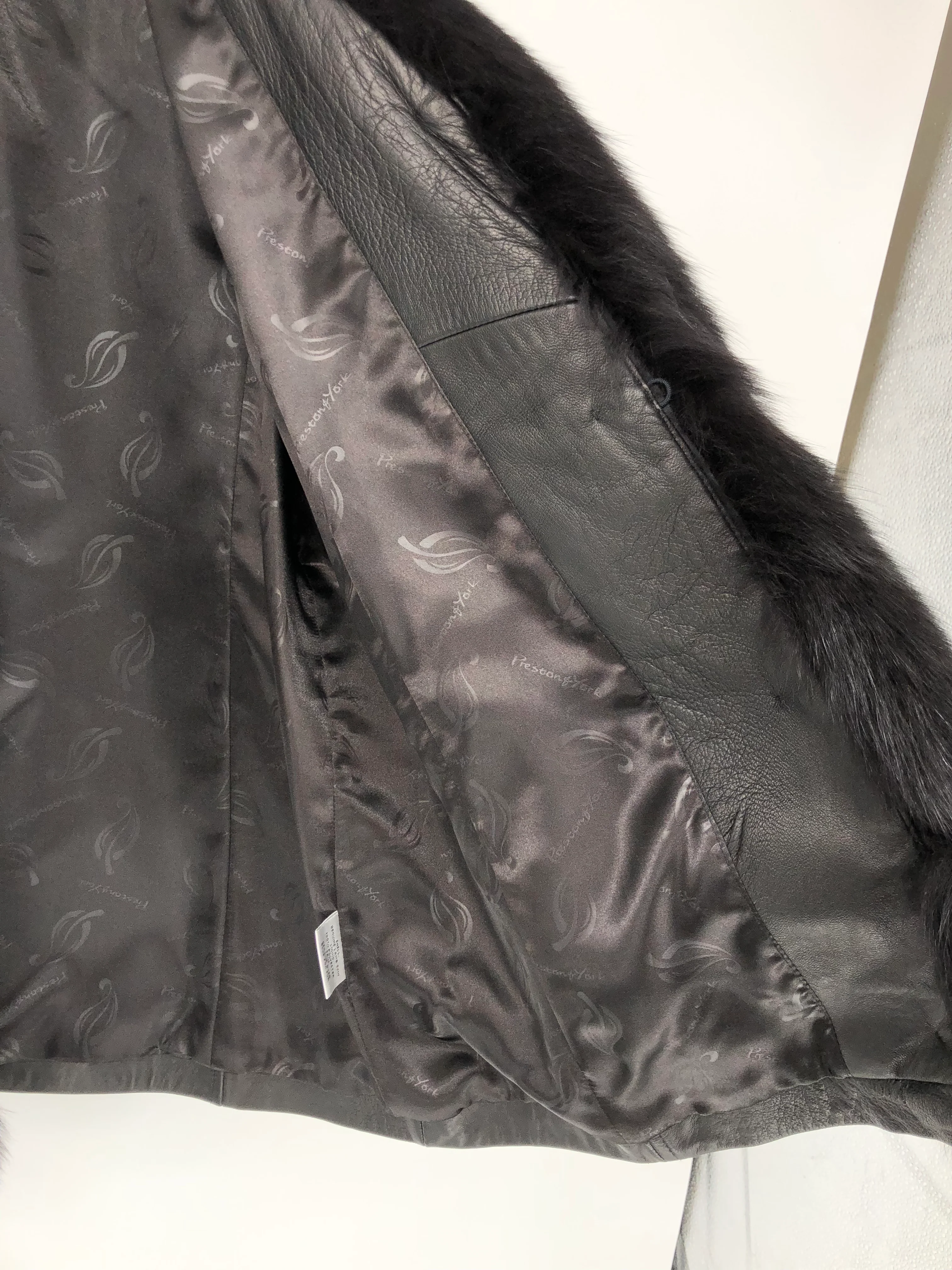 90s Black Lambskin Leather Fox Fur Collar Trim Jacket By Preston & York - Image 9