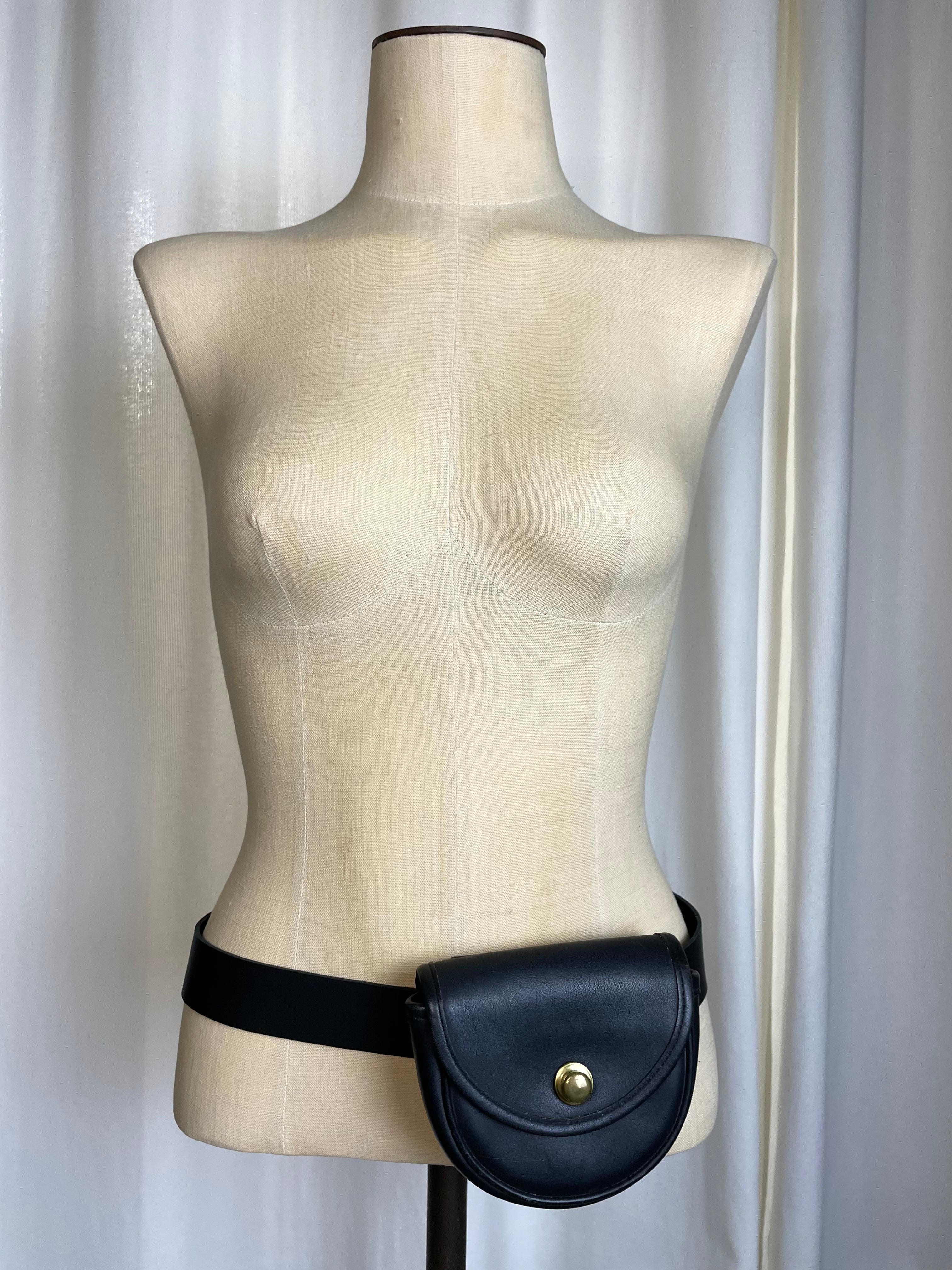 90s Black Leather Mini Belt Bag No. 9826 By Coach - Image 5