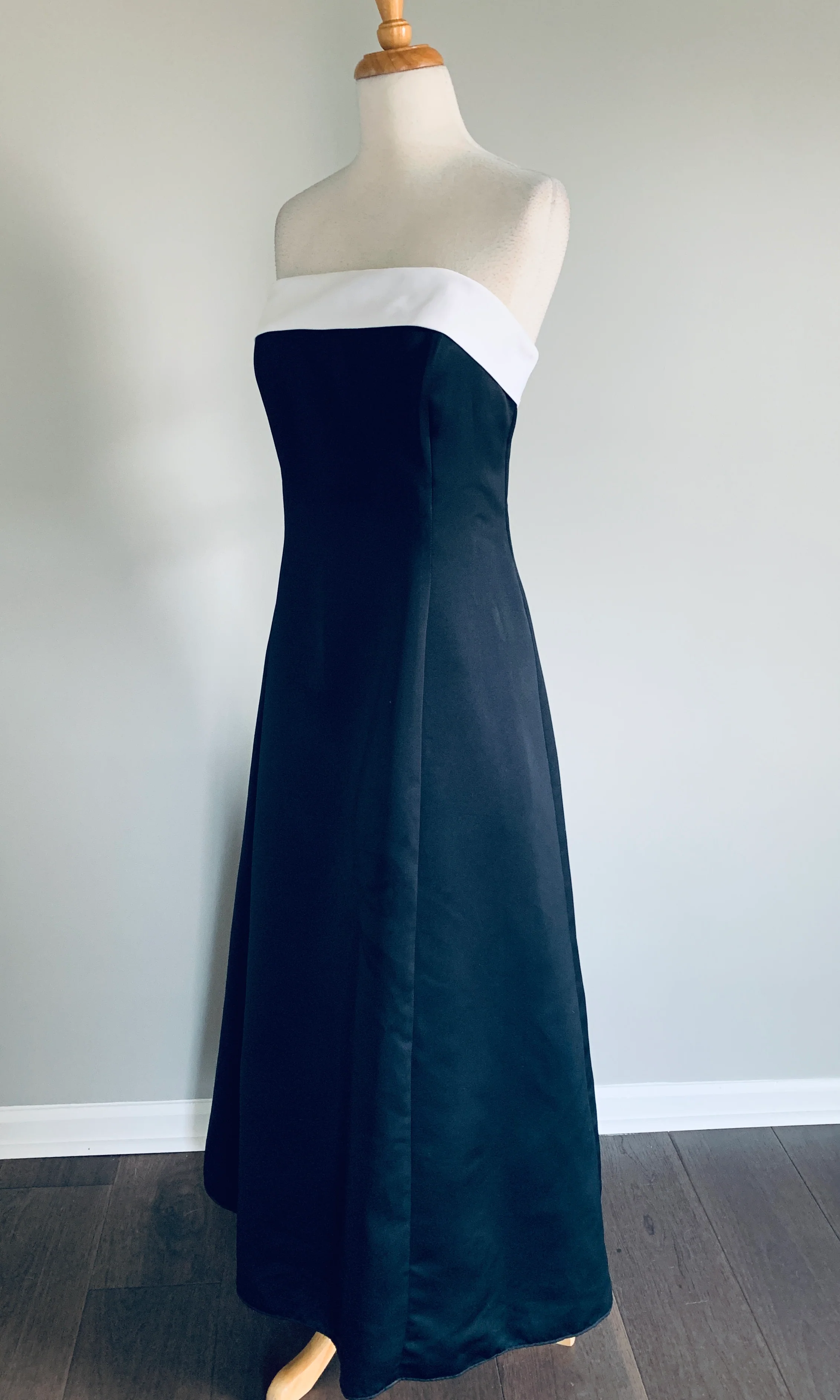 90s Black Satin Evening Gown - Image 6