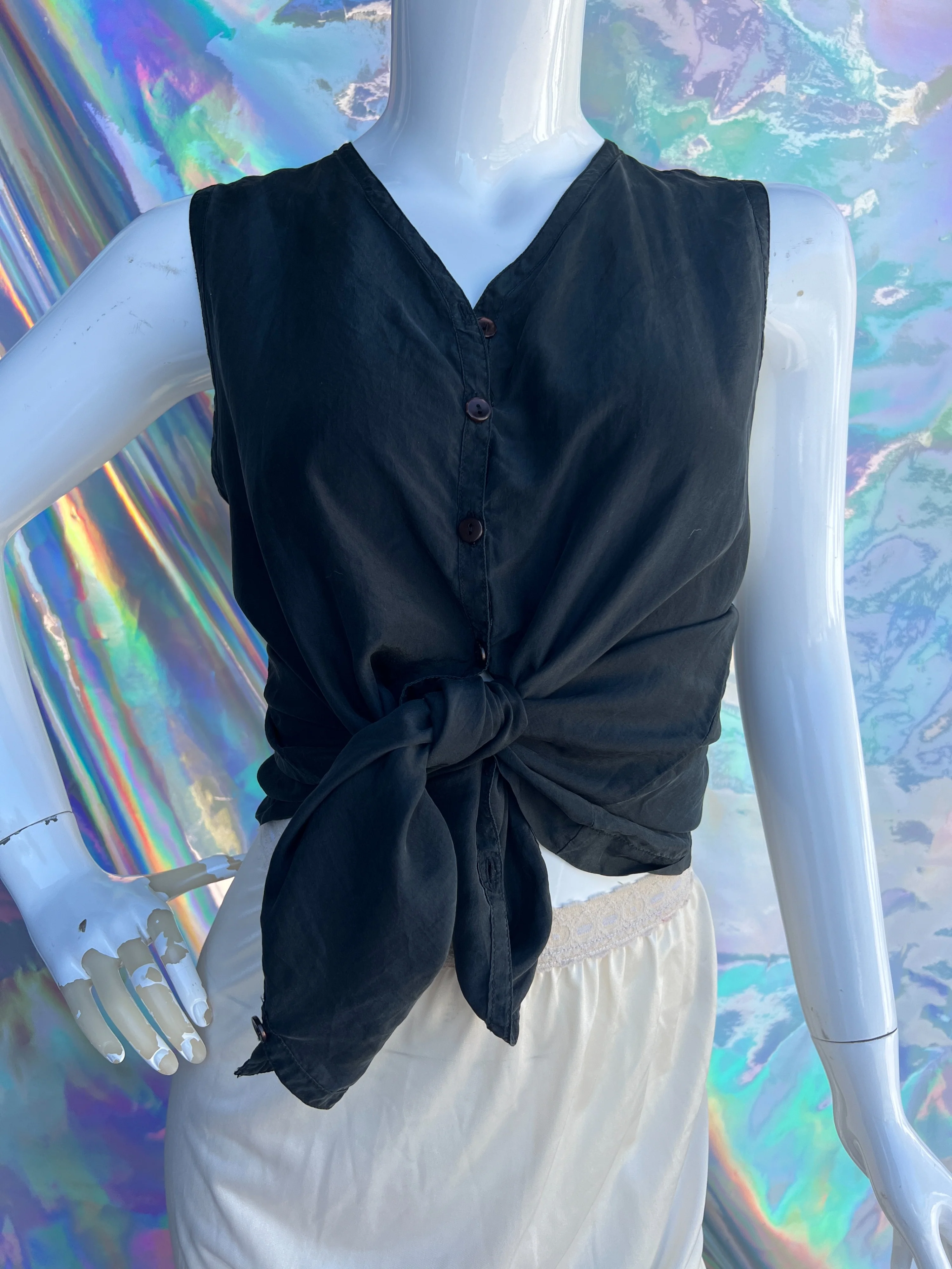 90s Black Silk Sleeveless Button Up  by Clio - Image 9